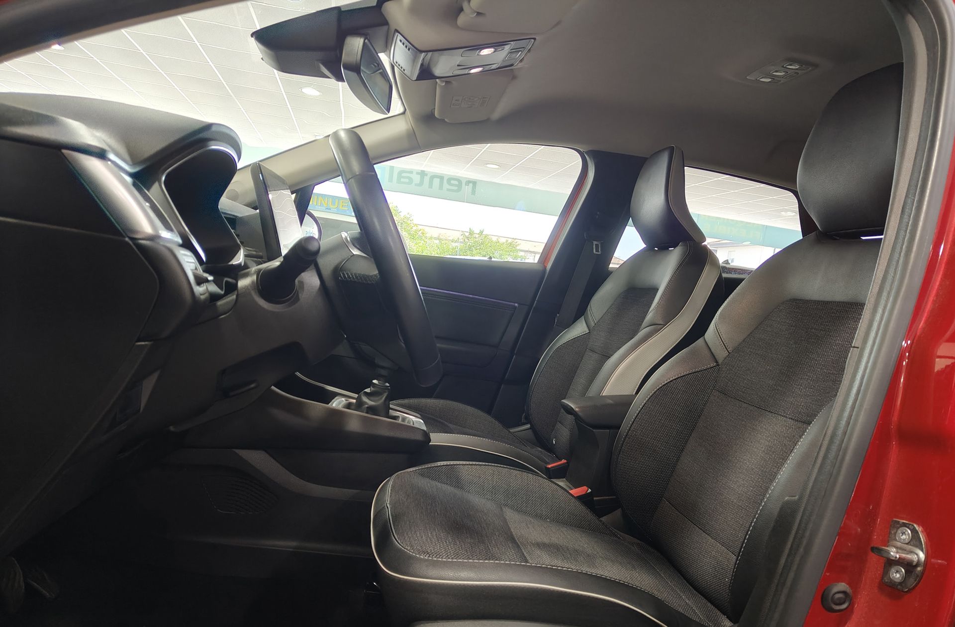 Renault Captur Techno TCe - foto 12