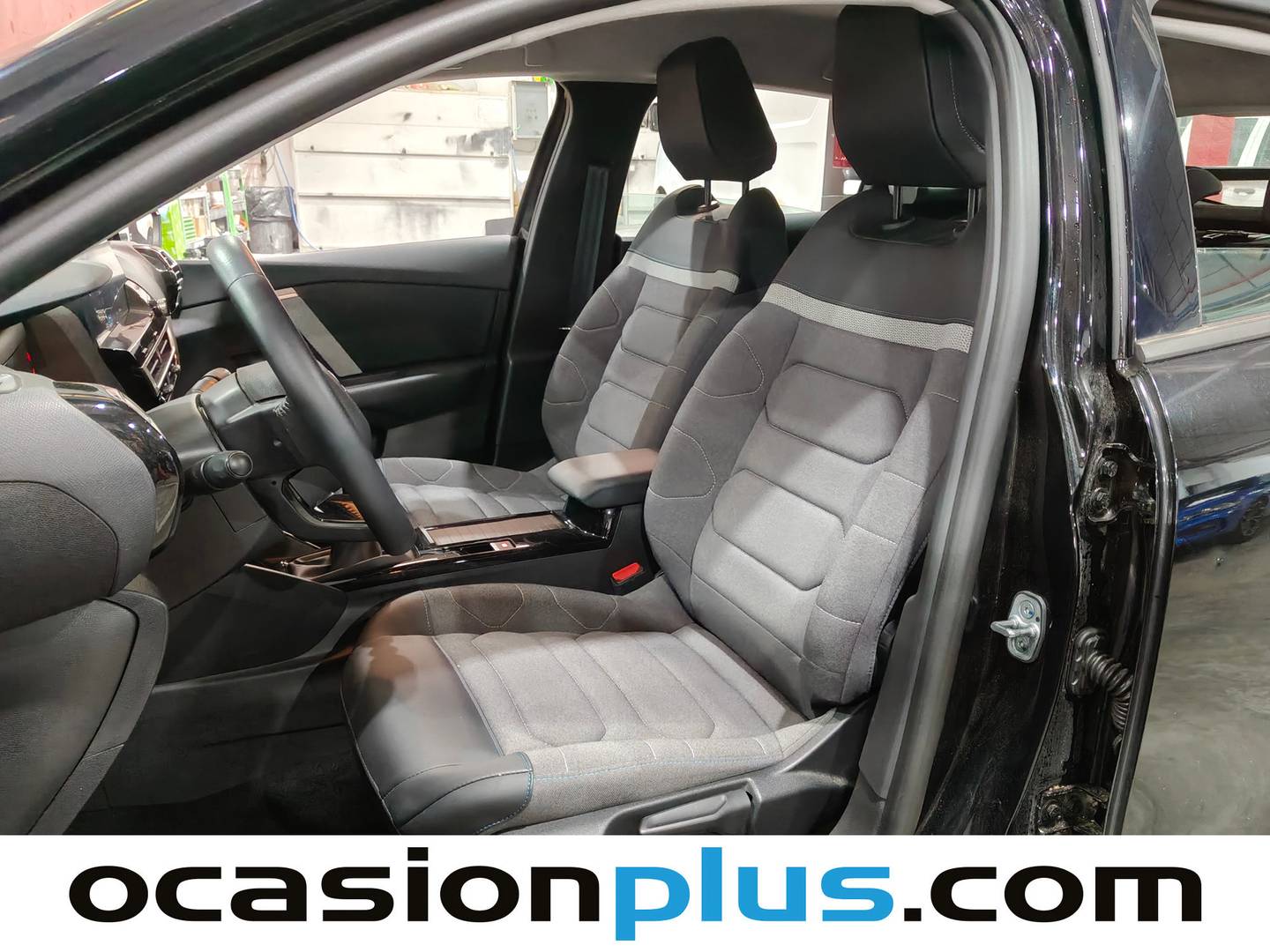 Foto Citroën C4 Citroen C4 PureTech 130 S&S Plus (131 CV)