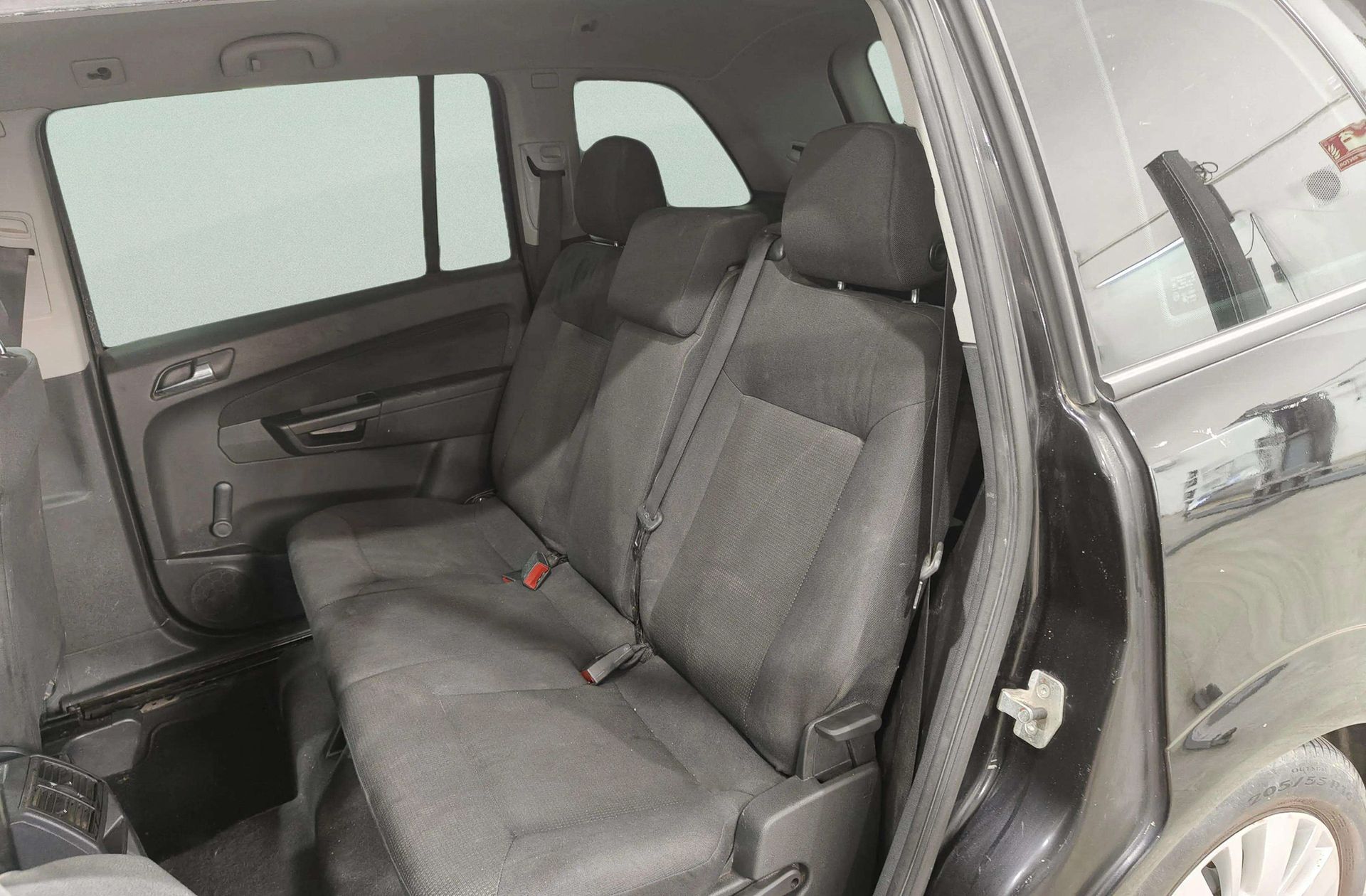Opel Zafira 1.9 CDTi Essentia 7 plazas - foto 9