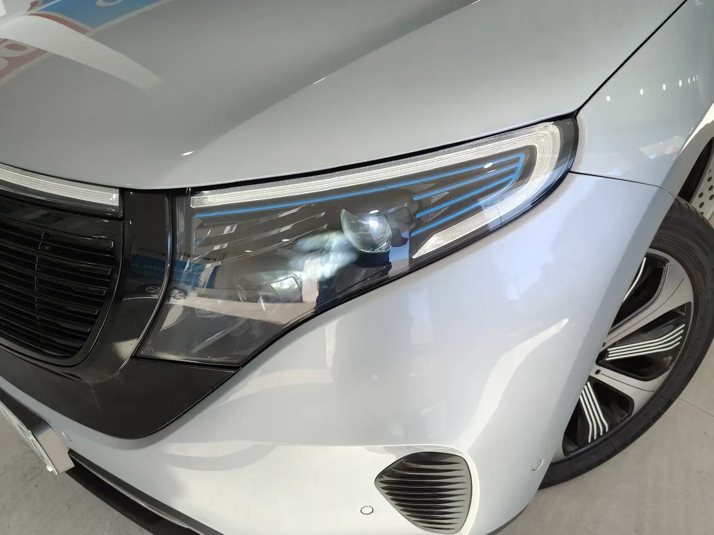 Foto Mercedes EQC Mercedes-Benz EQC SUV EQC SUV 400 4Matic (408 CV)