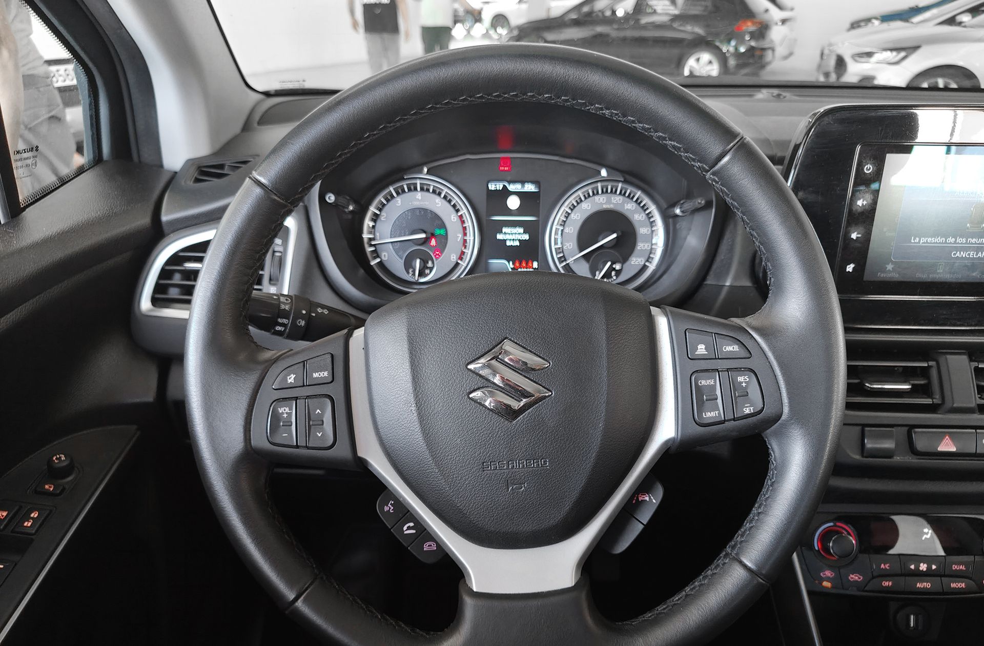 Suzuki S-Cross 1.4T Mild Hybrid S2 4WD - foto 22