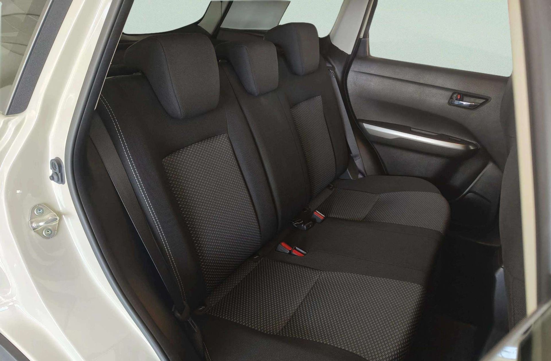 Suzuki Vitara 1.4 T Mild Hybrid GLE - foto 18