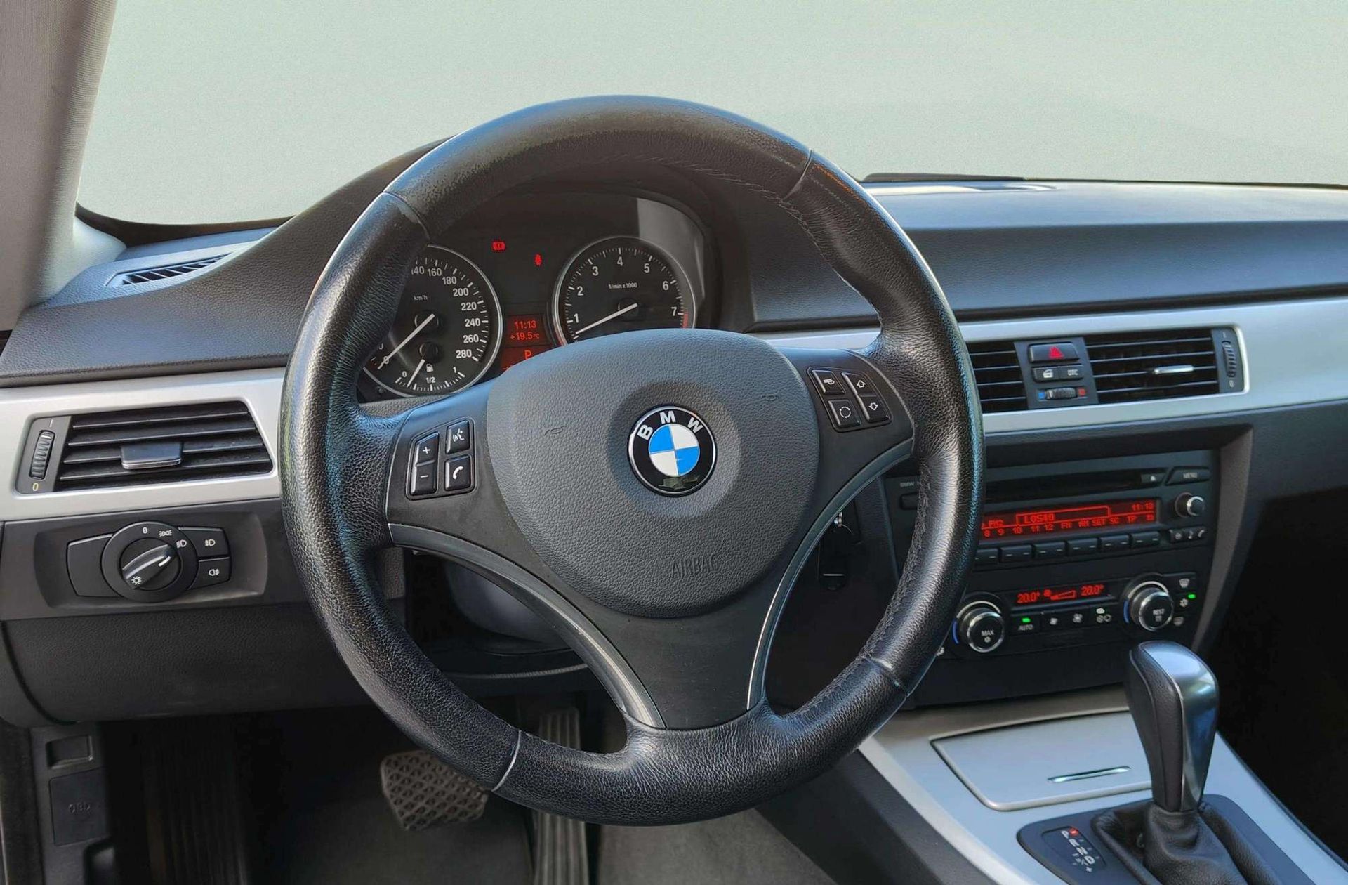 BMW Serie 3 325i Coupe - foto 22