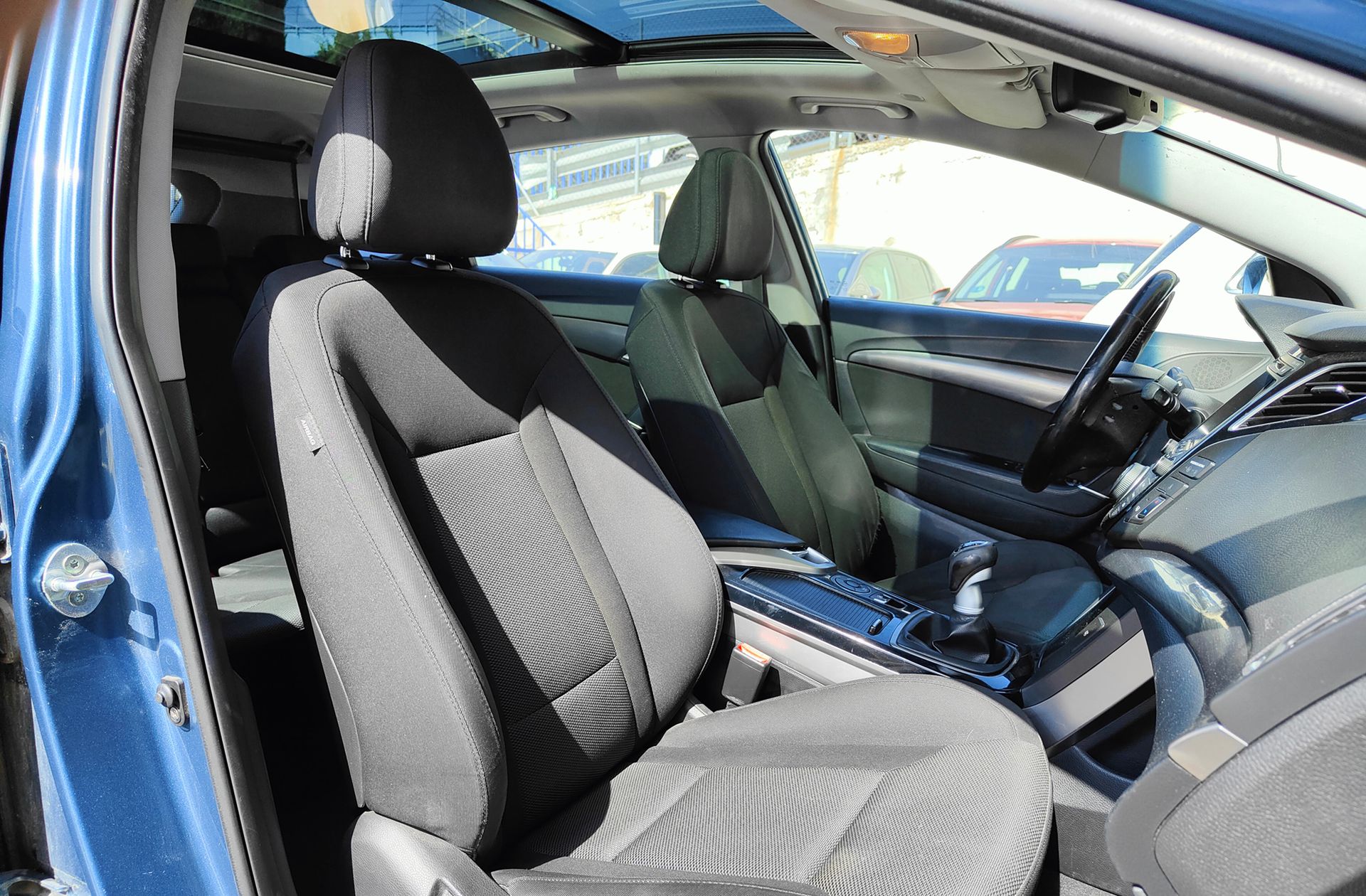 Hyundai i40 CW 1.7 CRDi BlueDrive Tecno Xenon Sky - foto 18