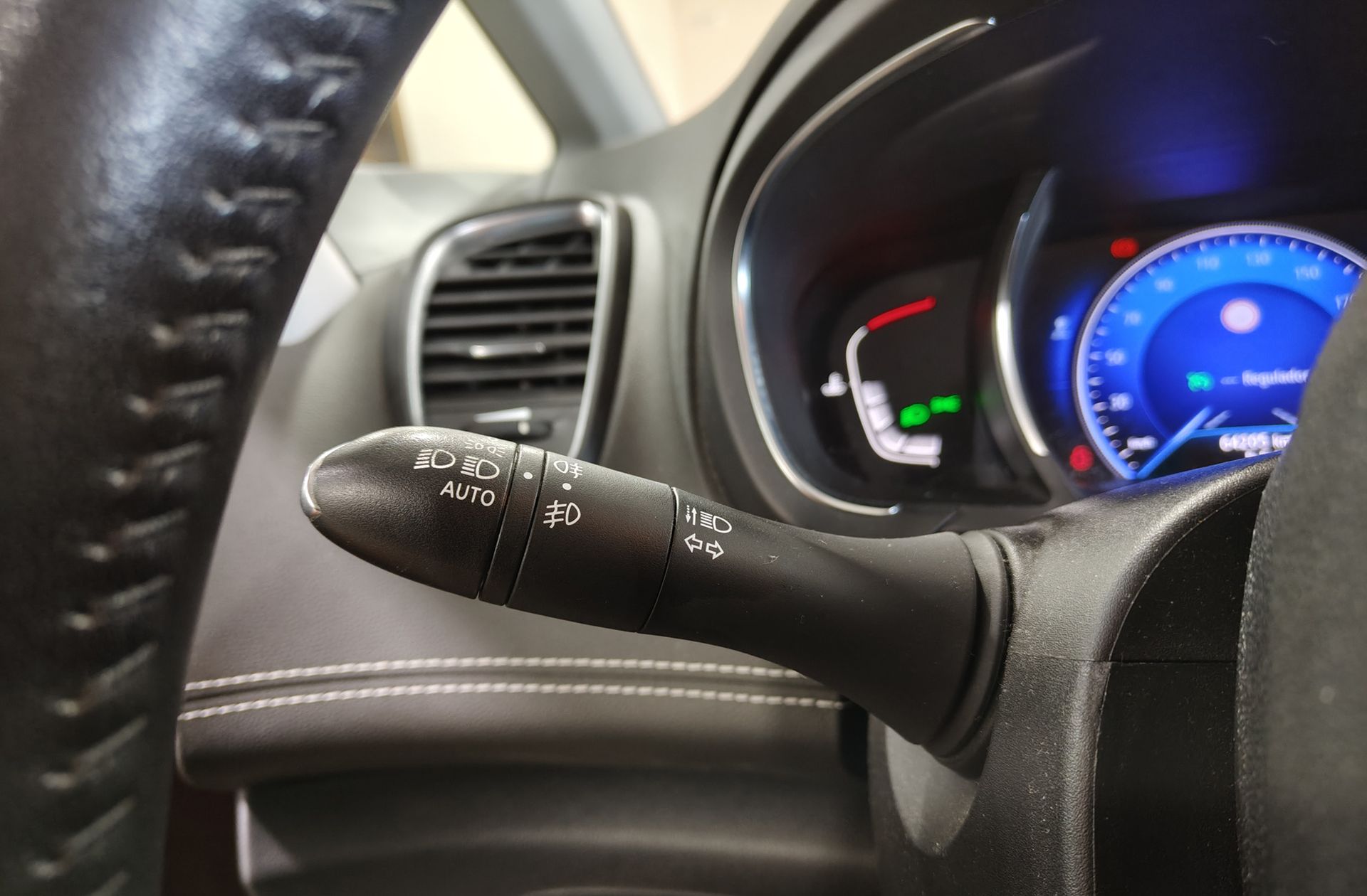 Renault Grand Scénic Zen TCe 7 plazas - foto 28