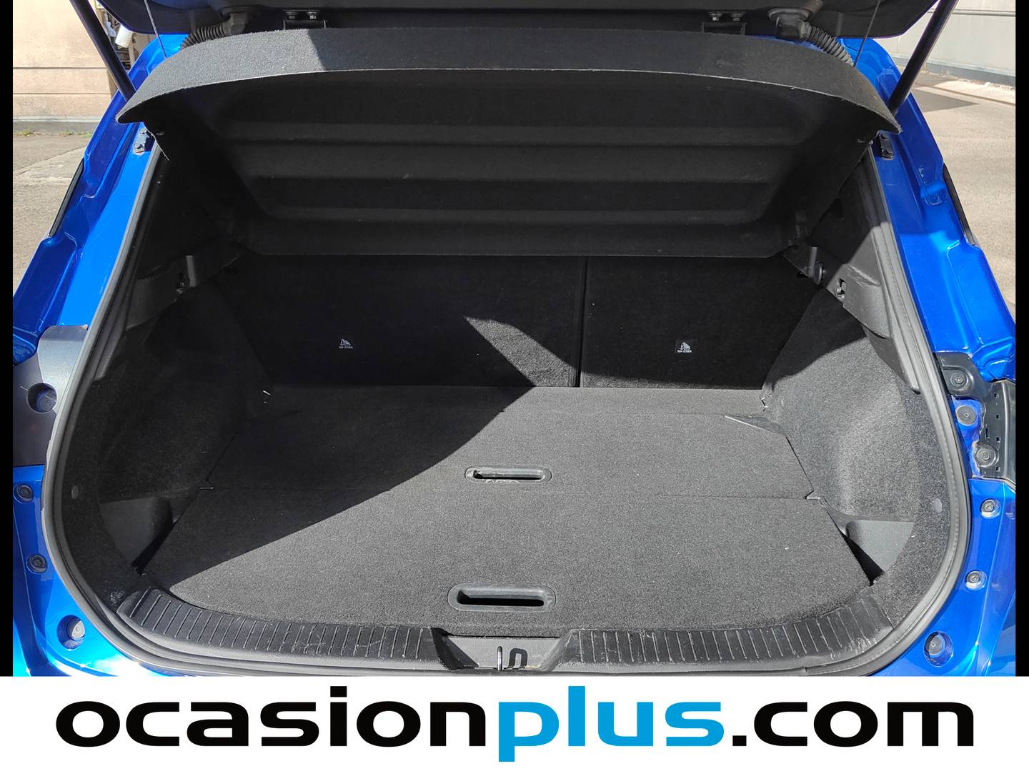 Fotos maletero Nissan QASHQAI Nissan Qashqai DIG-T 140 mHEV N-Connecta 4x2 (140 CV)