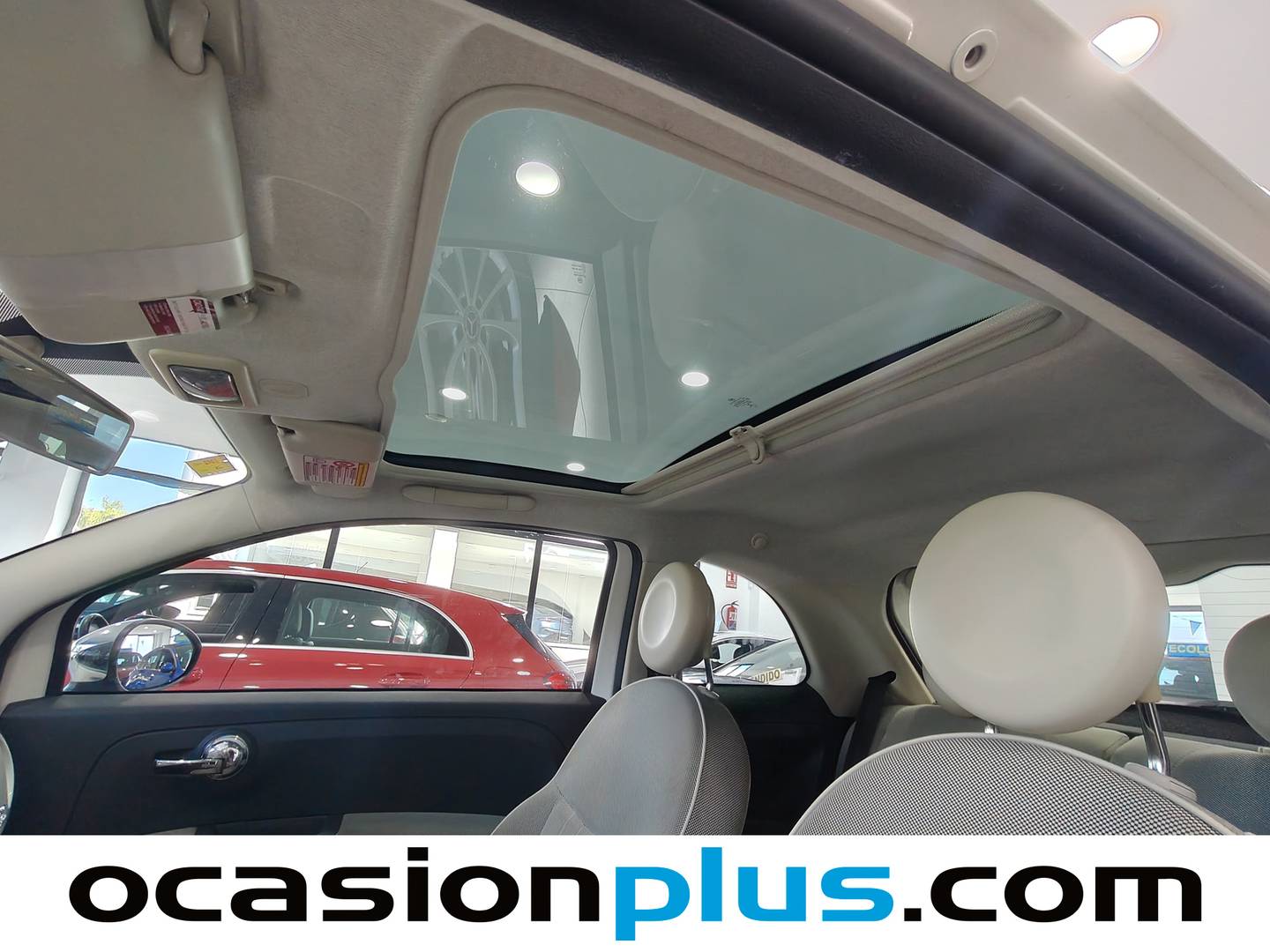 Extras y acabados del Fiat 500 Fiat 500 1.2 8v Lounge (69 CV)