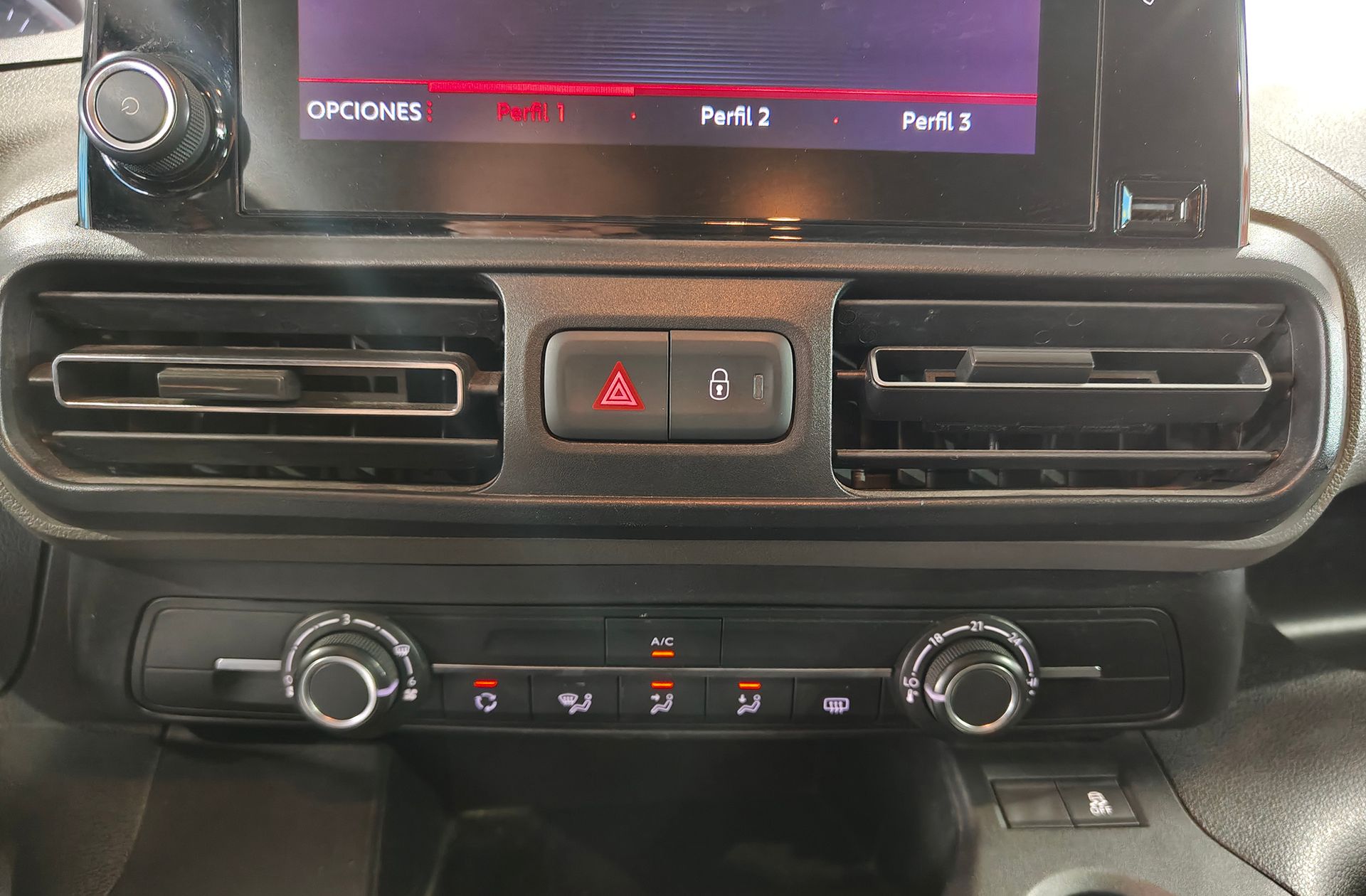Peugeot Rifter PureTech 110 Active Standard - foto 25