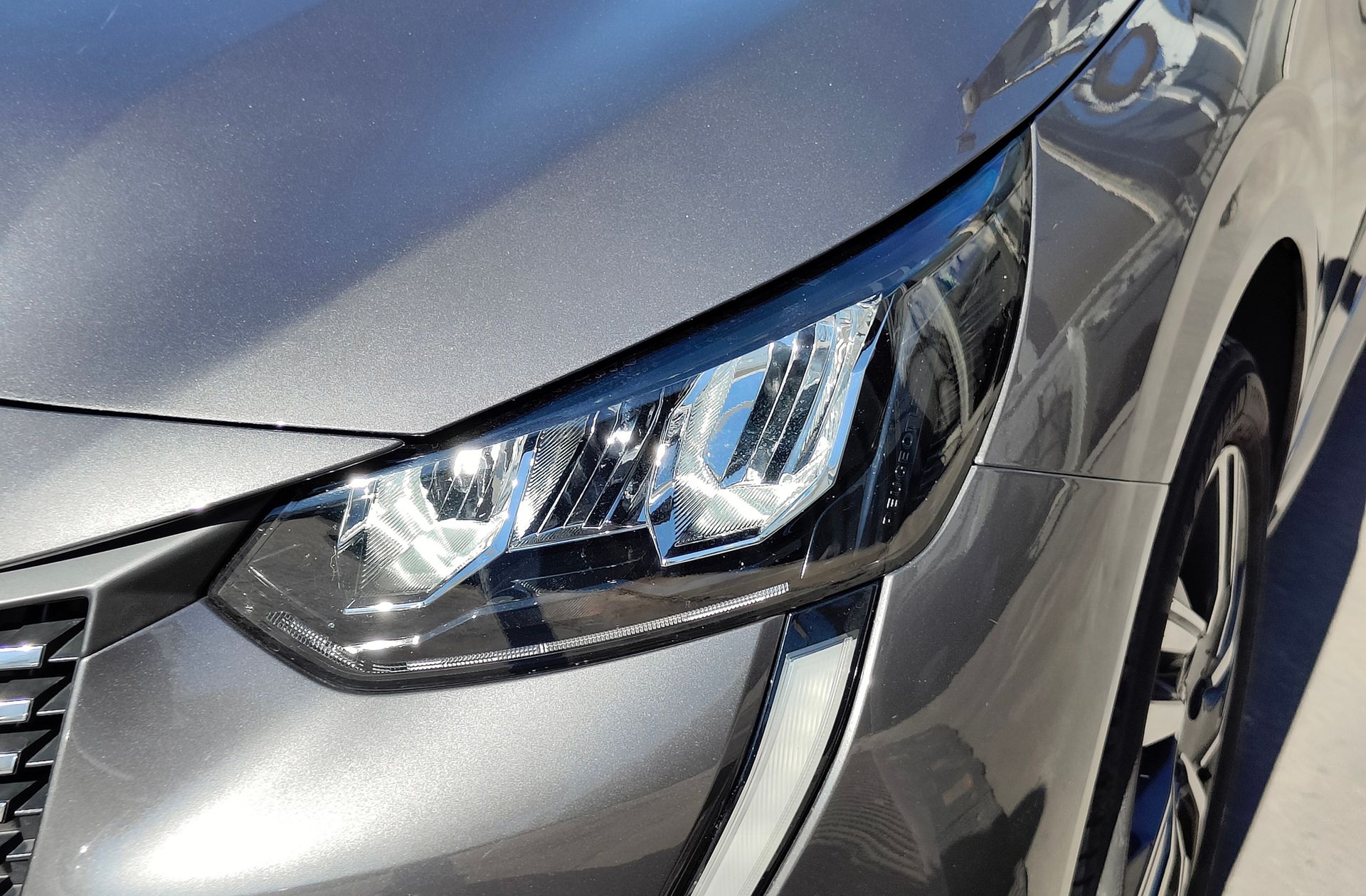 Peugeot 208 BlueHDi 100 Allure Pack - foto 13