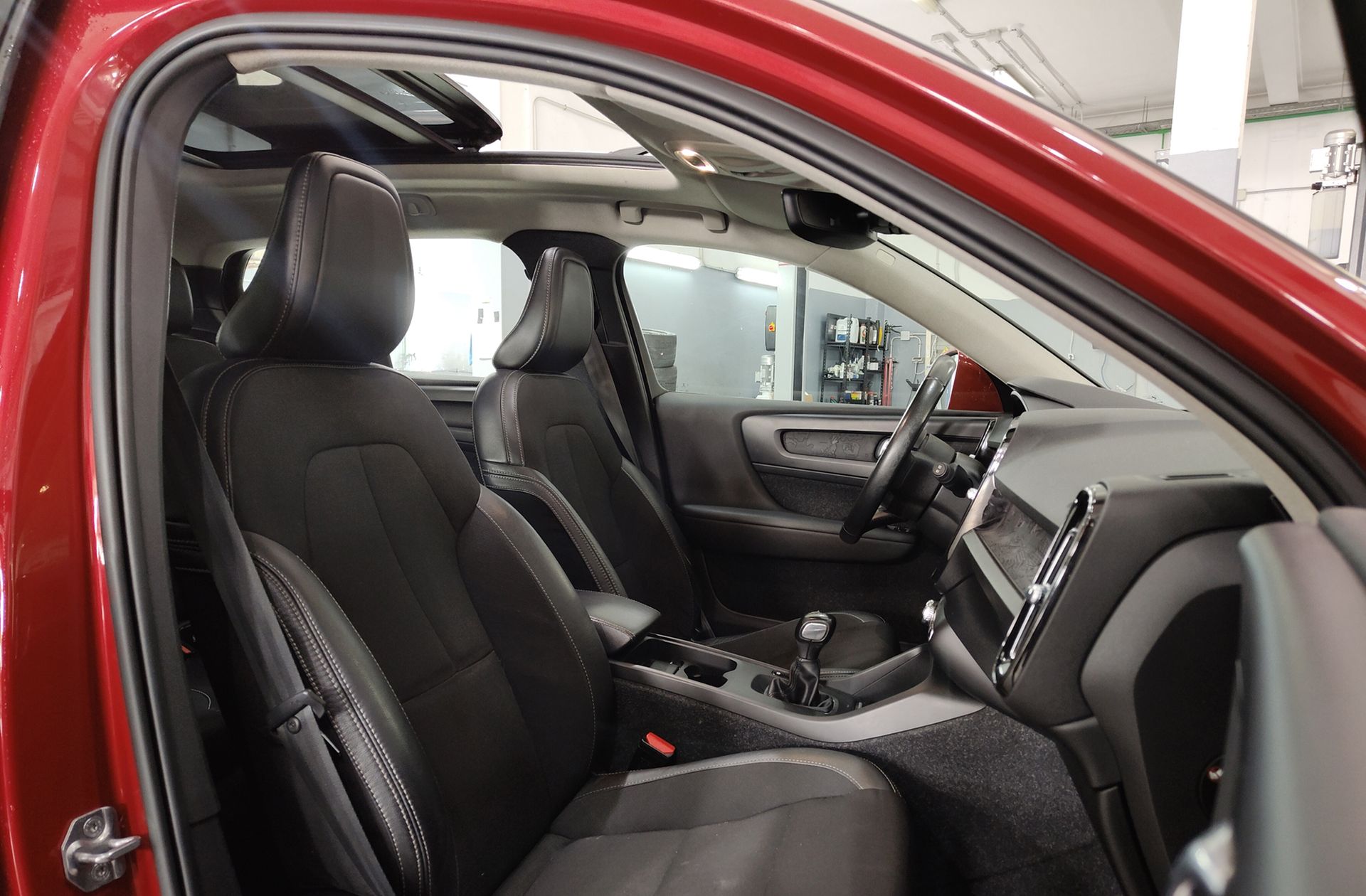 Volvo XC40 D3 Business Plus AWD - foto 20
