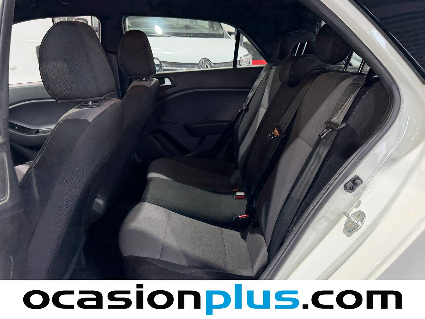 Foto asientos traseros Hyundai i20 Hyundai i20 1.2 MPI Fresh (84 CV)