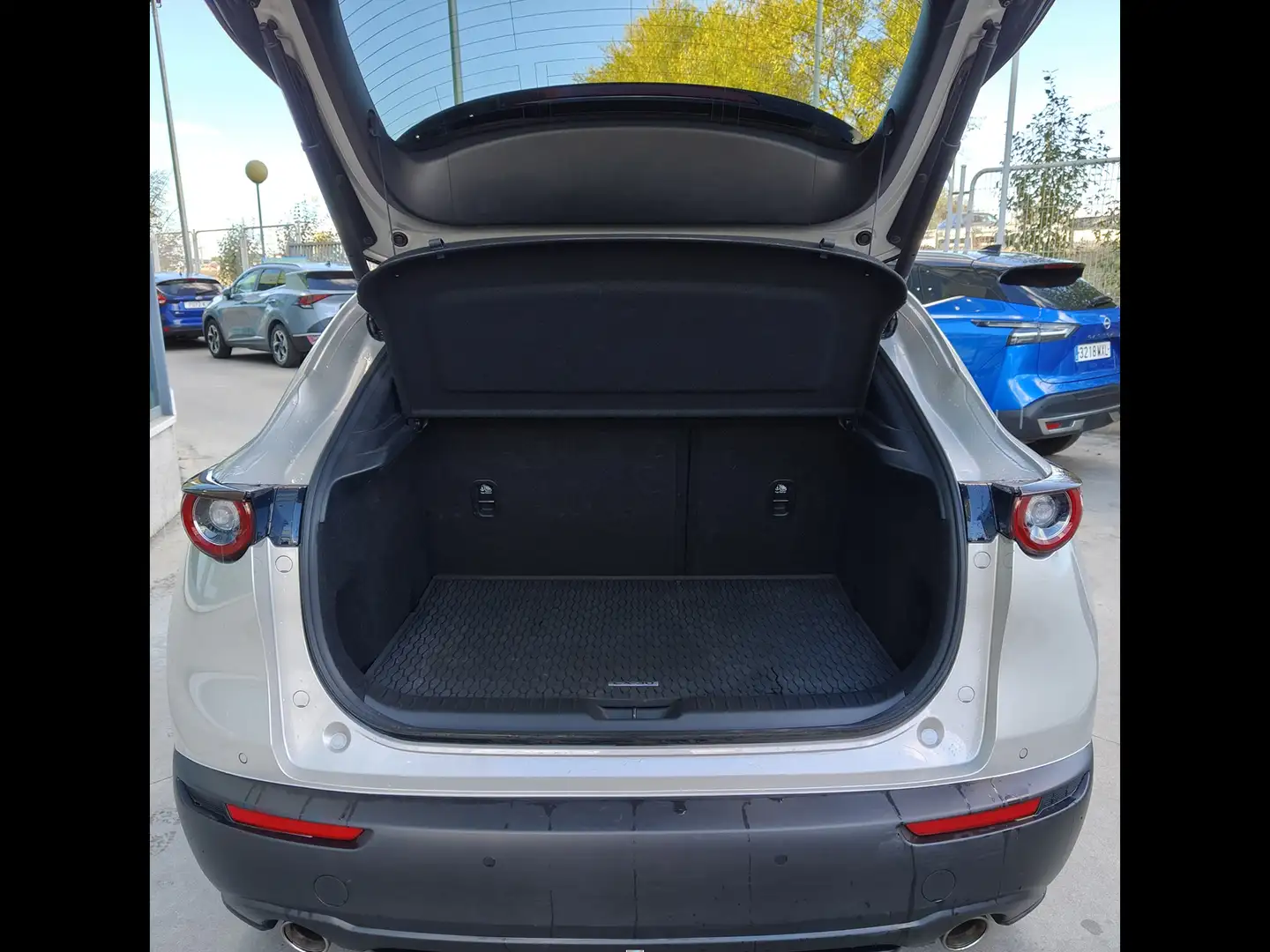 Foto Mazda CX-30 Mazda CX-30 2.0 e-Skyactiv-X Zenith AT  (186 CV)