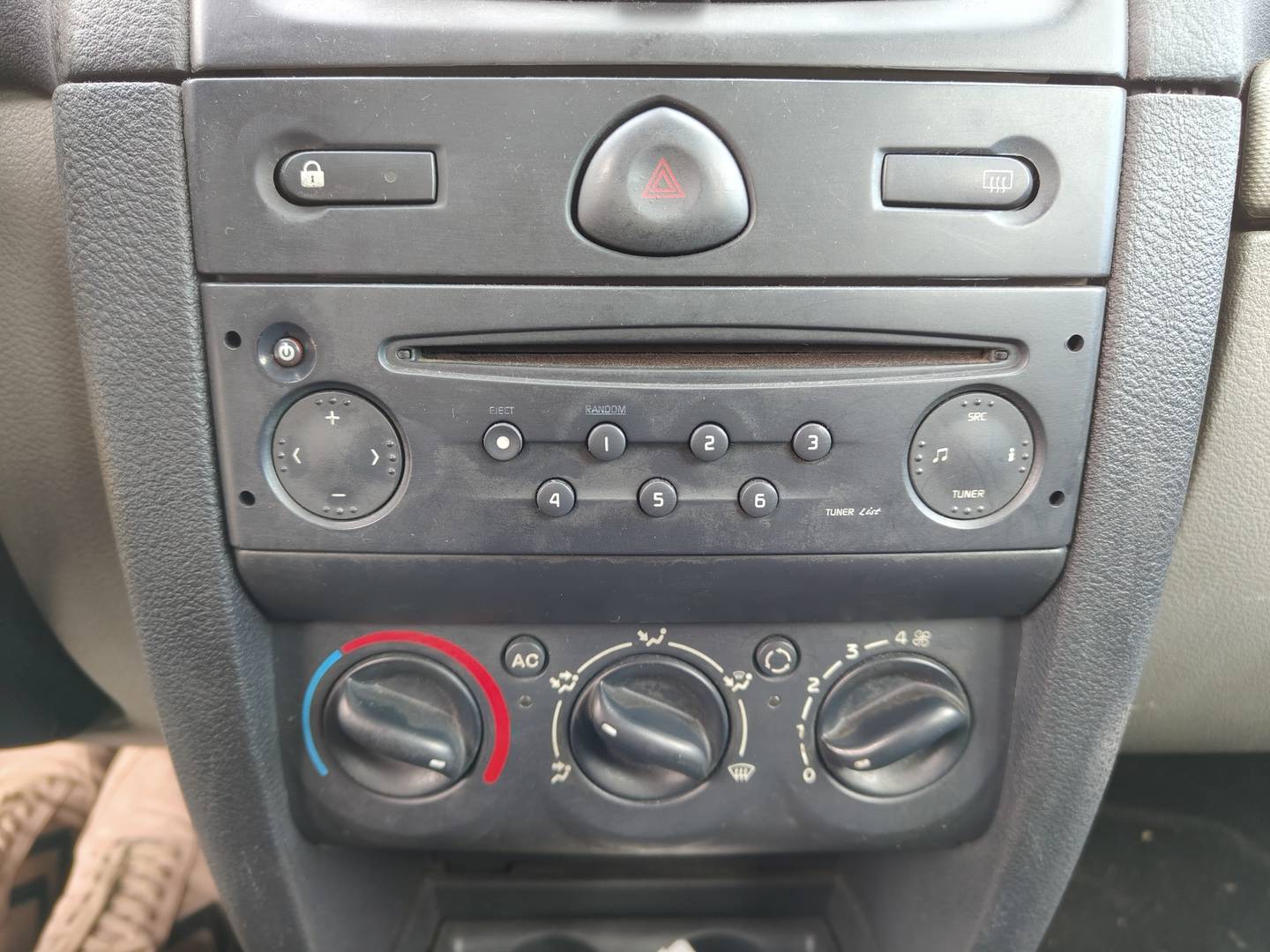 Foto Renault Clio Renault Clio 1.2 16v S (75 CV)