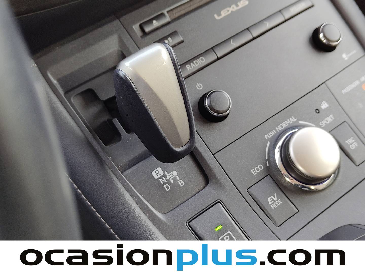 Lexus CT Lexus CT 200h Executive + Navibox (136 CV) de segunda mano