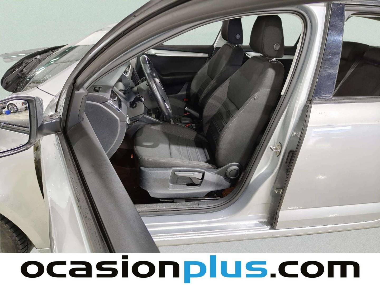 Foto Skoda Octavia Skoda Octavia Combi 1.6 TDI CR Ambition (115 CV)