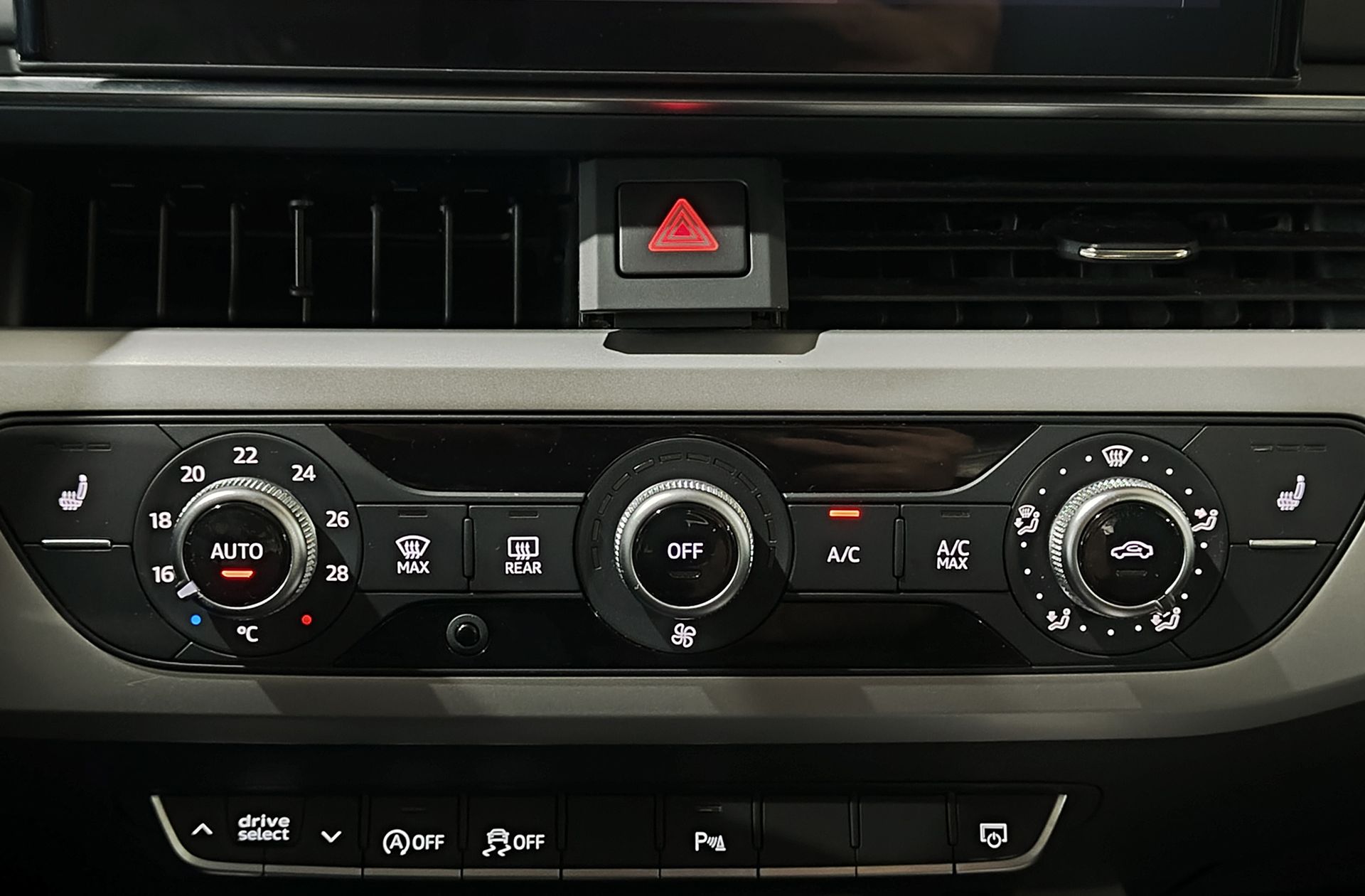 Audi A4 Avant Advanced 35 TFSI S tronic - foto 36
