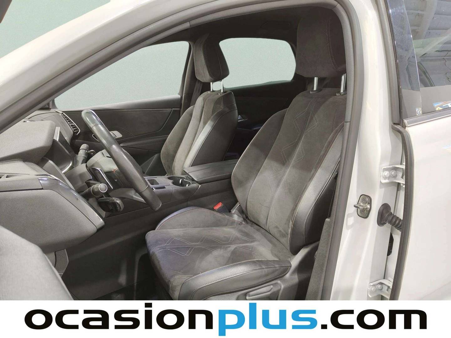 Foto DS DS 7 Crossback DS DS7 Crossback PureTech 180 Performance Line Auto (180 CV)