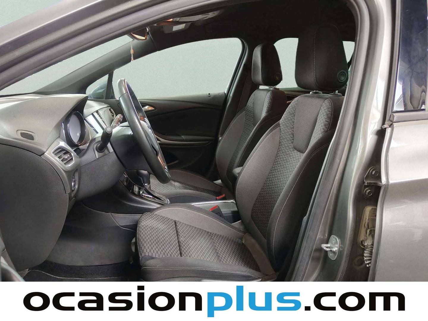 Foto asientos delanteros Opel Astra Opel Astra 1.4T SHT S/S Business Elegance CVT (145 CV)