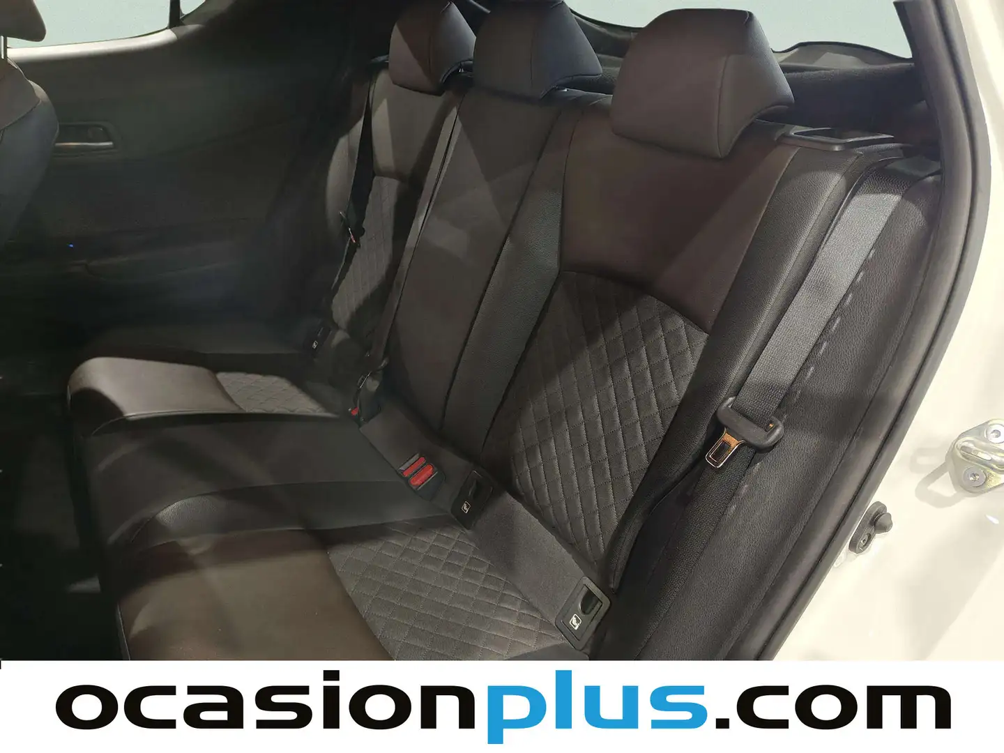 Foto Toyota C-HR Toyota C-HR 1.8 125H Style Plus (122 CV)