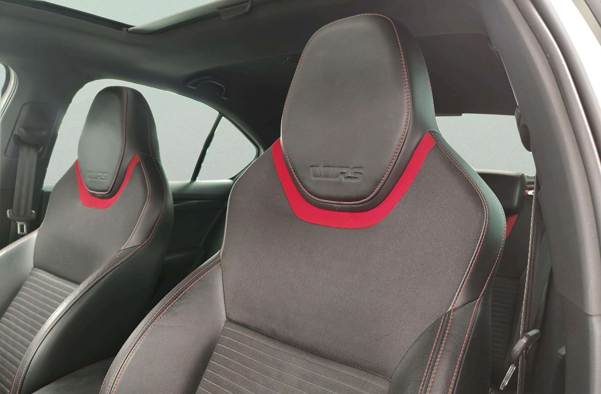 Škoda Octavia 2.0 TDI RS - foto 11
