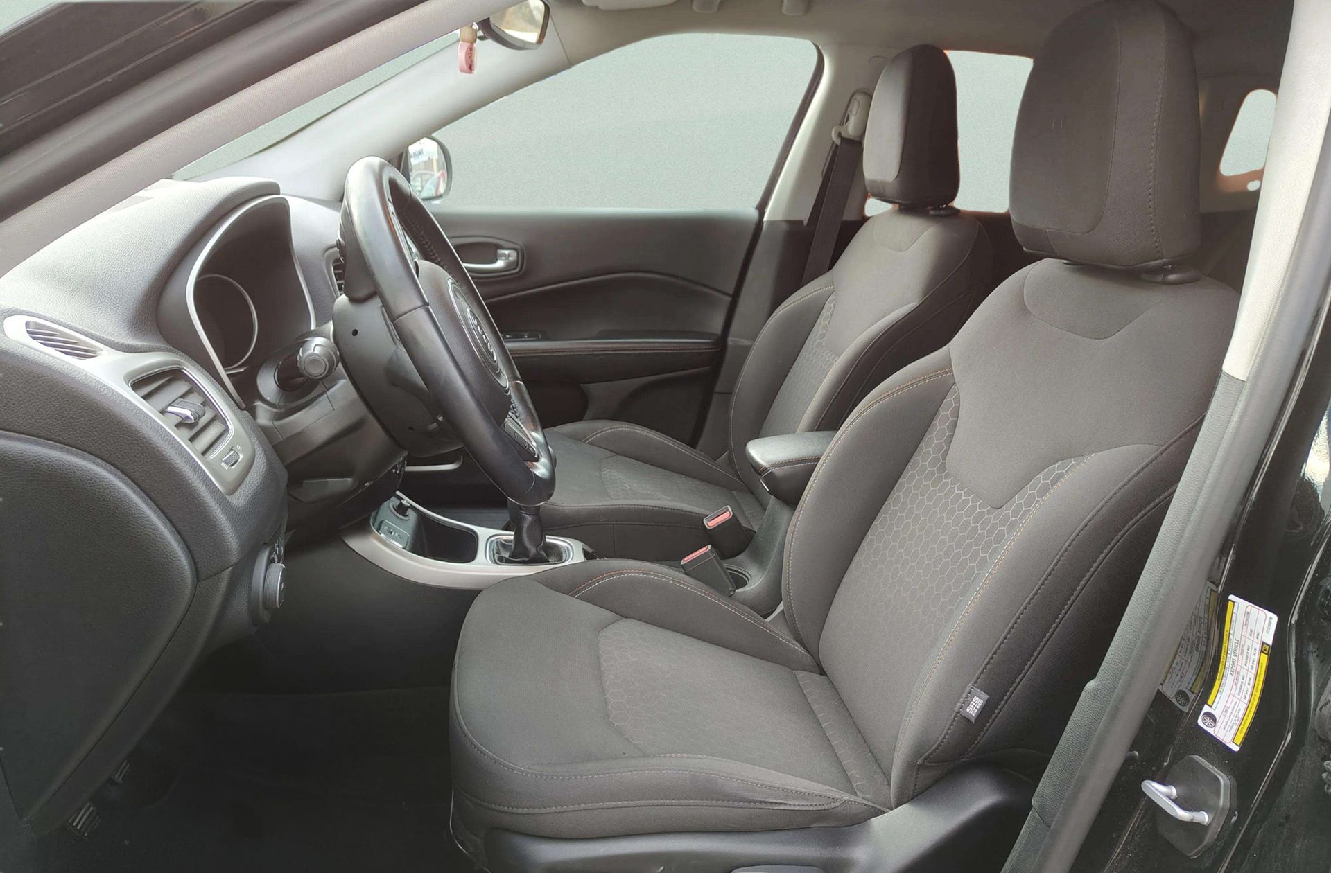 Jeep Compass 1.6 MultiJet Sport 4x2 - foto 9