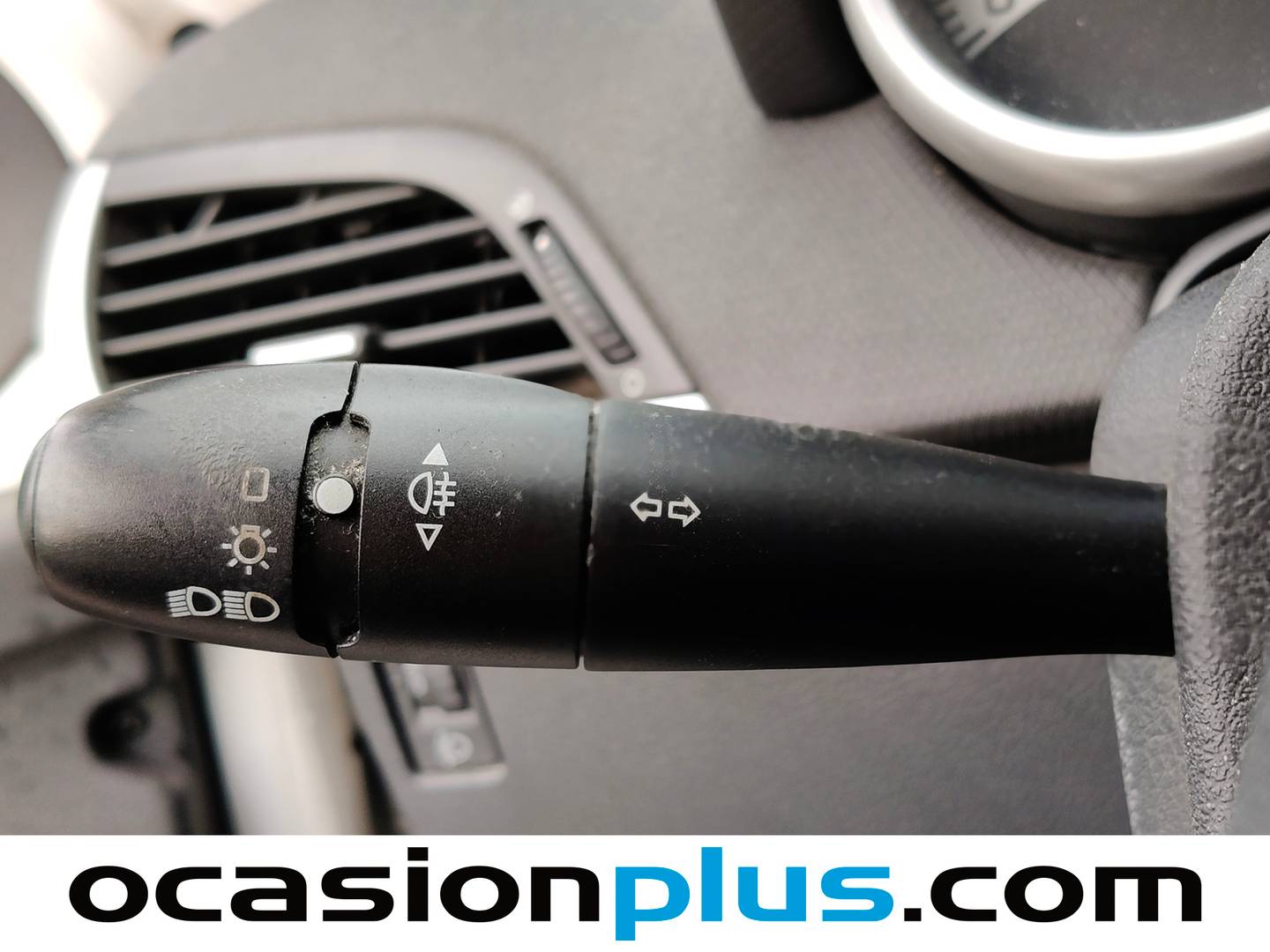 Extras y acabados del Peugeot 207 Peugeot 207 1.4 HDI Confort (70 CV)