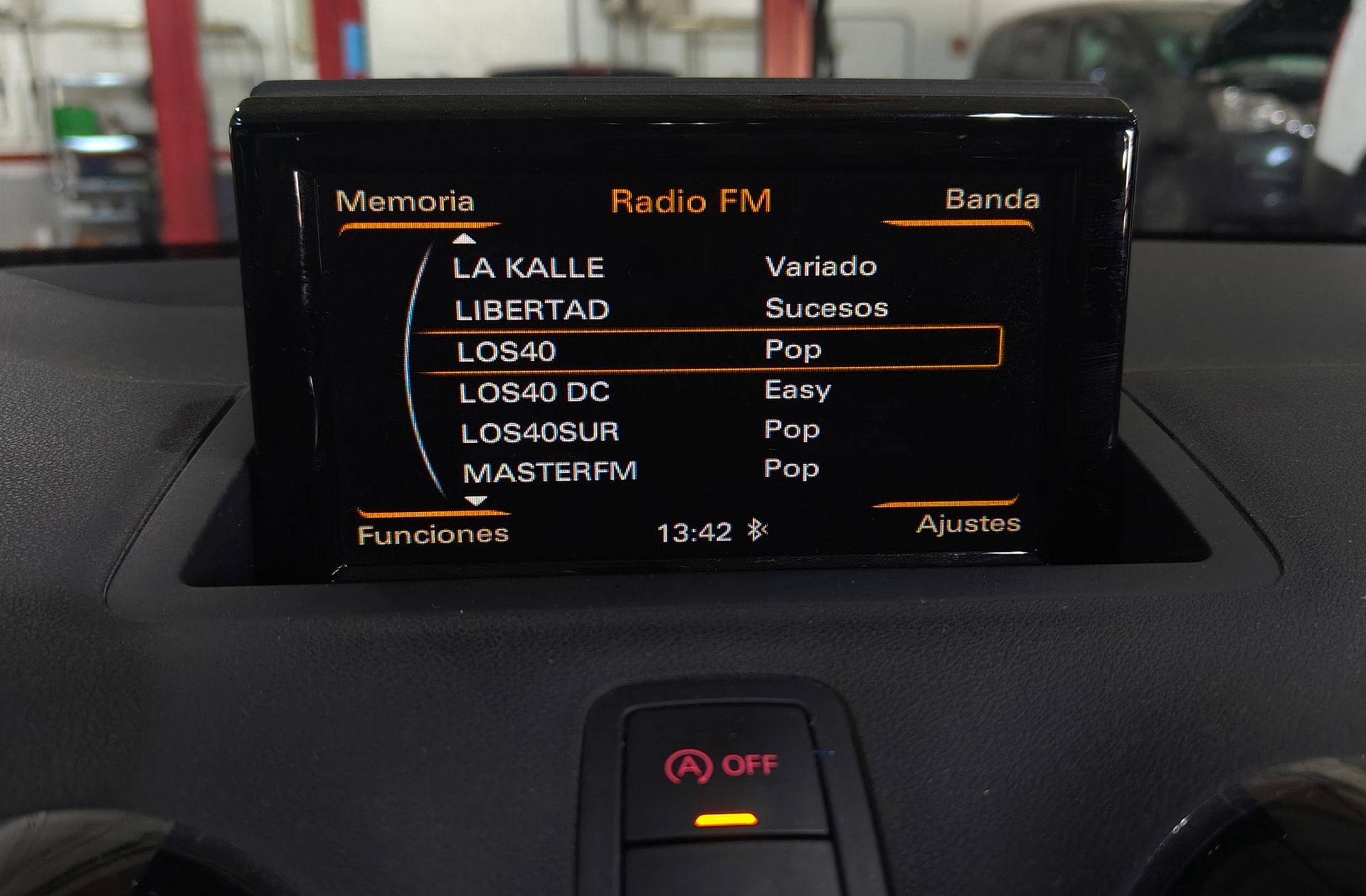 Audi A1 Sportback Adrenalin 1.6 TDI S-Line - foto 34