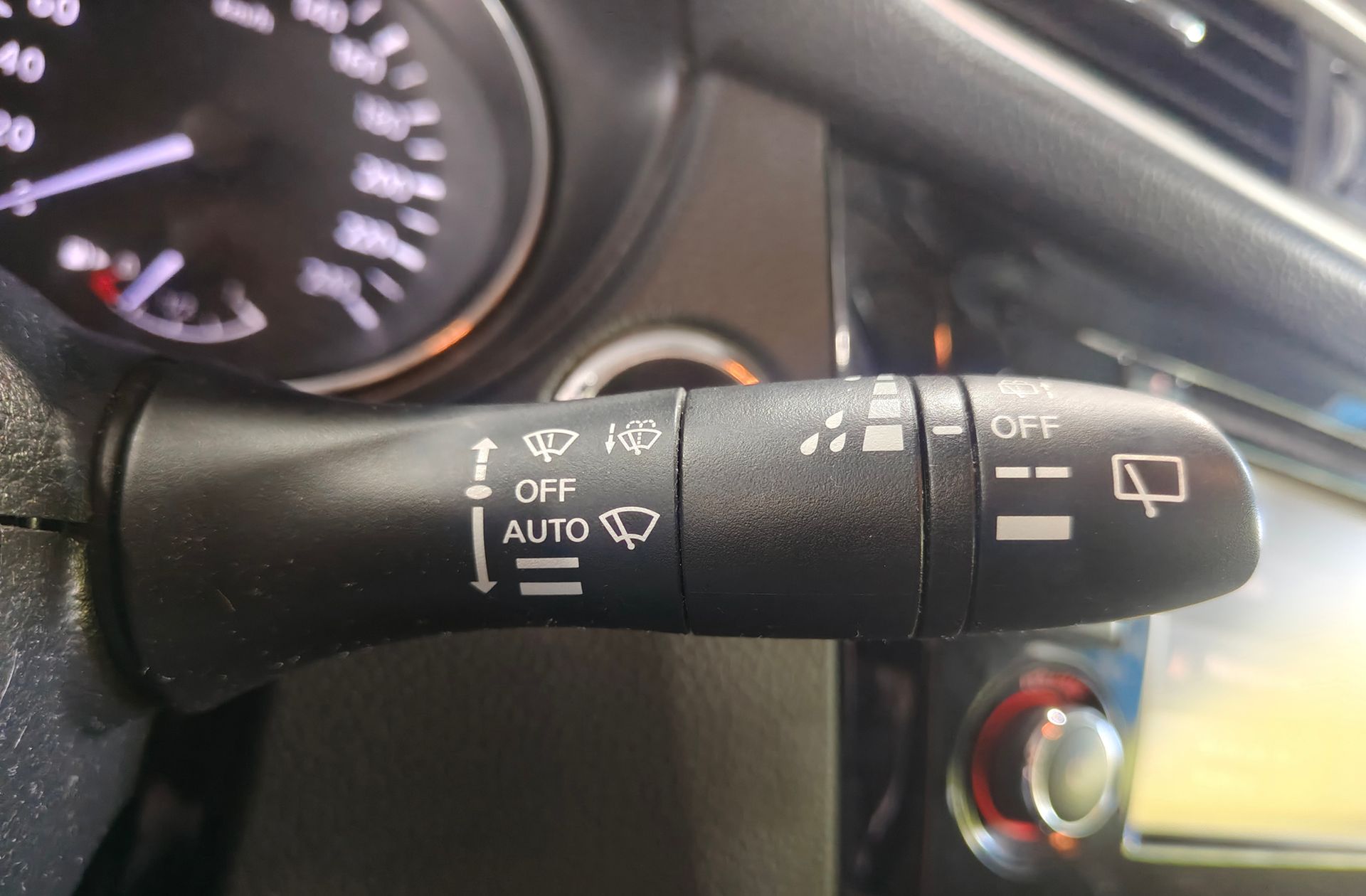 Nissan Qashqai dCi 130 N-Connecta 4x2 XTronic - foto 26