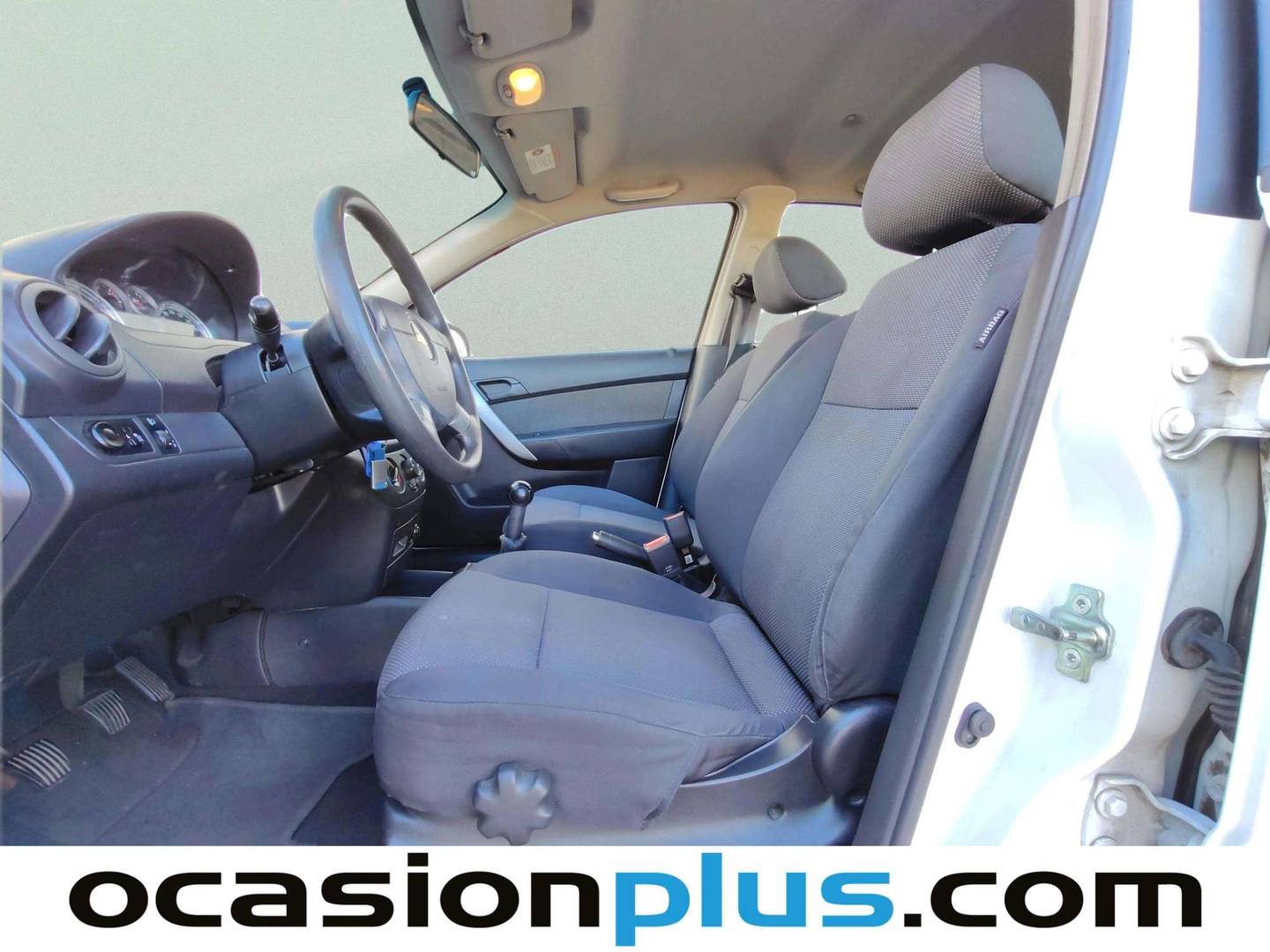 Foto asientos delanteros Chevrolet Aveo Chevrolet Aveo 1.2 16v LS (84 CV)