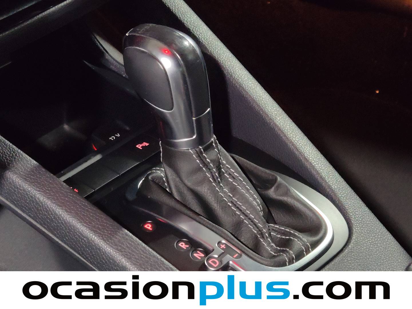 Foto Volkswagen Scirocco Volkswagen Scirocco R-Line 2.0 TDI BMT (150 CV) DSG