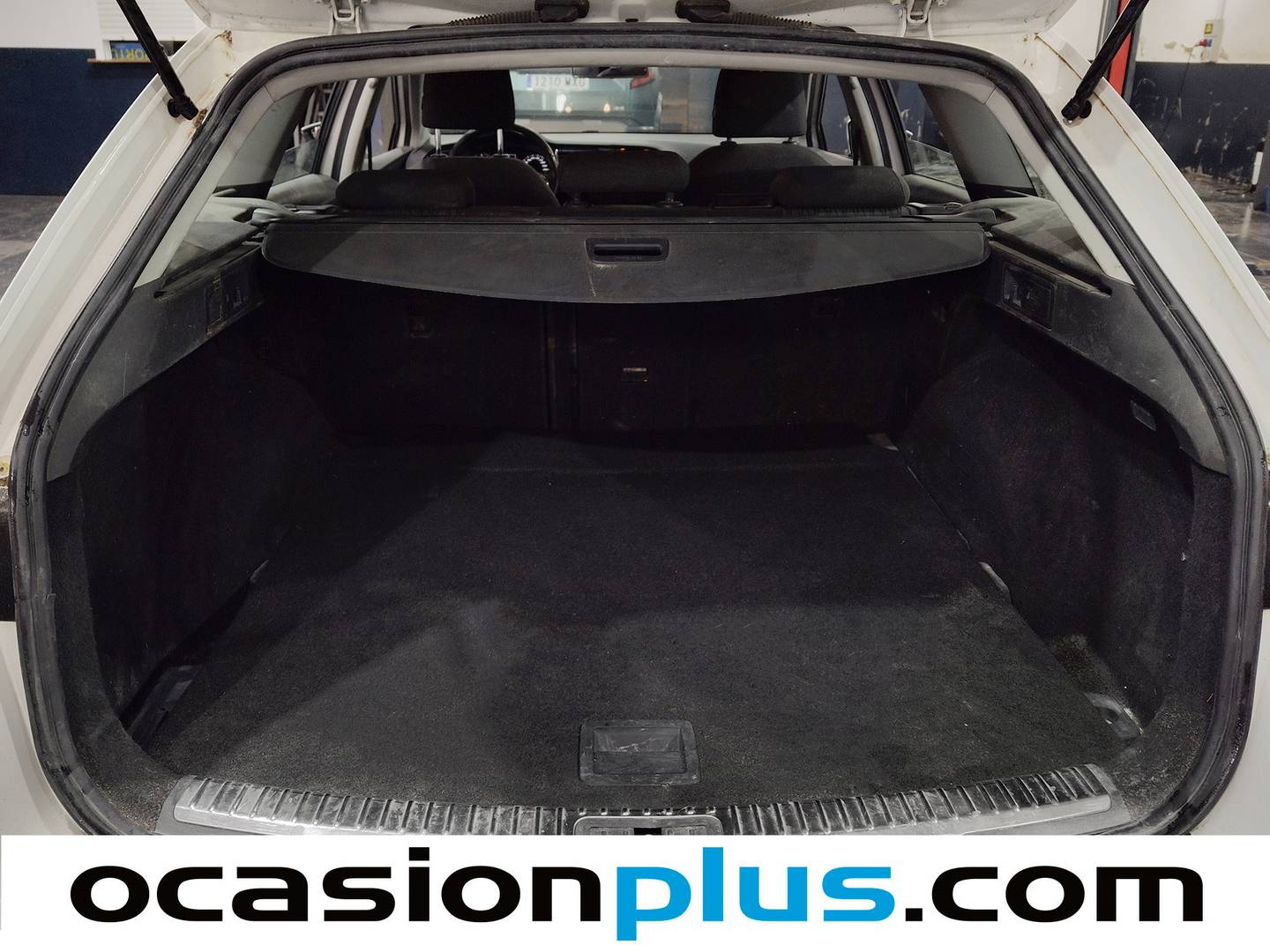 Foto asientos traseros Seat León Seat León ST 1.6 TDI S&S Style (105 CV)