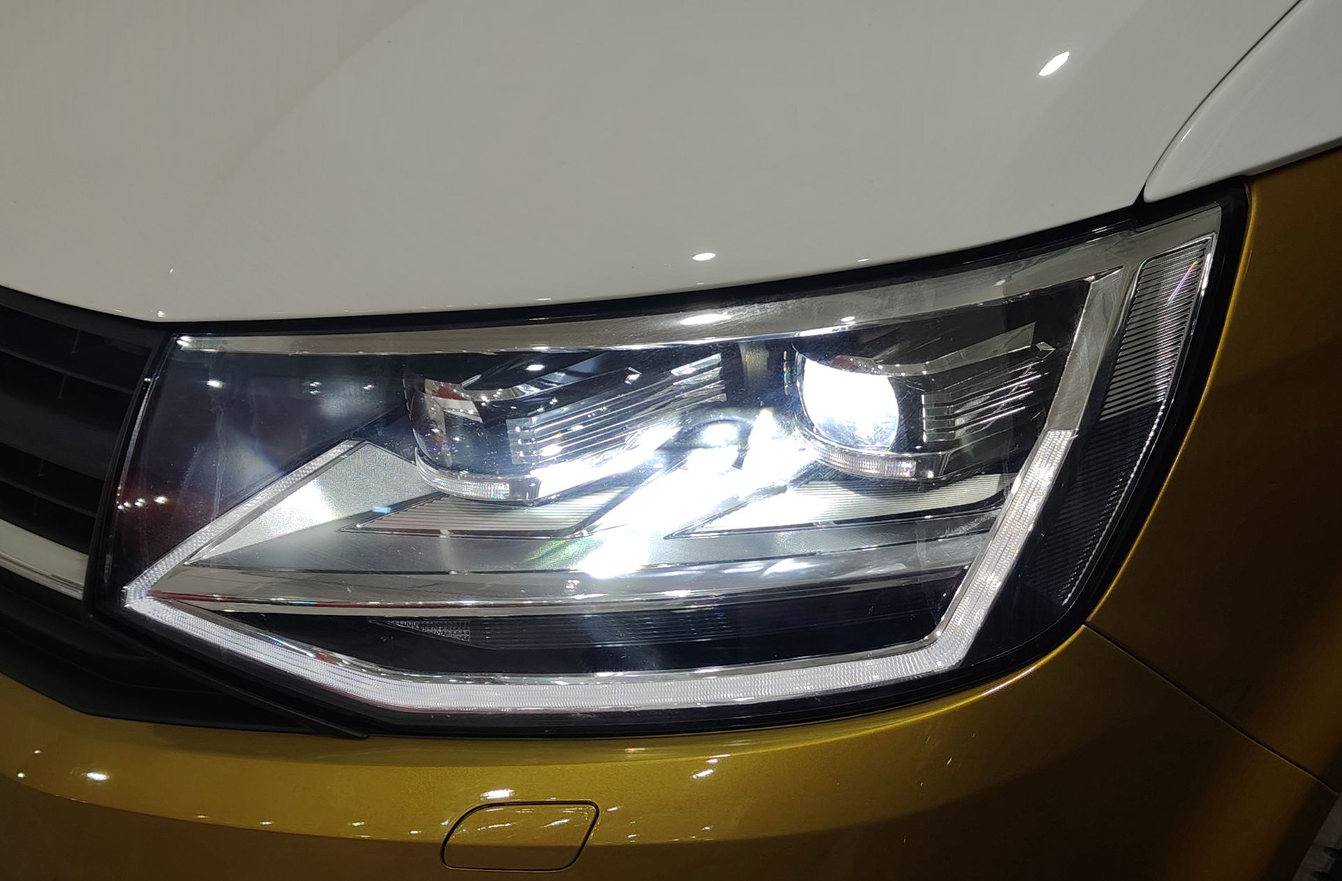 Volkswagen Multivan Outdoor Corto 2.0 TDI BMT DSG 7 plazas - foto 14