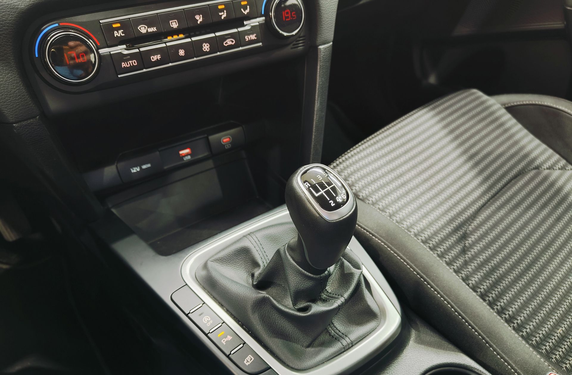 Kia XCeed 1.0 T-GDi Drive - foto 5