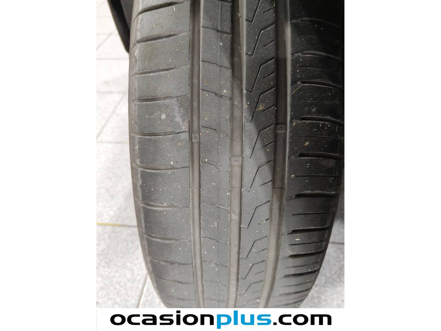 Foto Hyundai Kona Hyundai Kona 1.0 TGDi Essence 4x2 (120 CV)