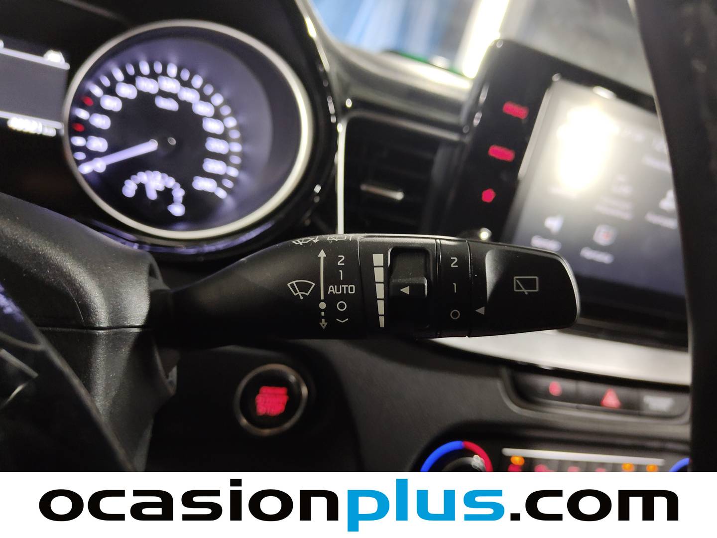 Foto KIA Ceed Tourer Kia Ceed Tourer 1.6 GDi PHEV eDrive Auto (141 CV)