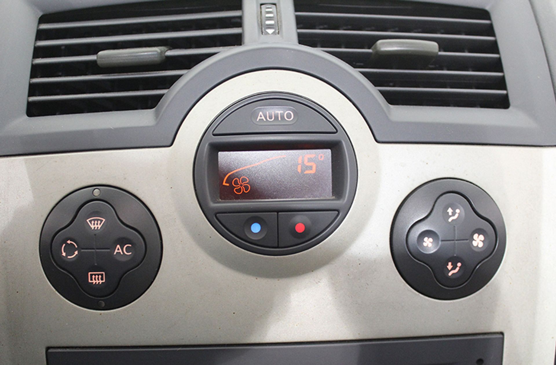 Renault Mégane 1.9 dCi Luxe Privilege - foto 22