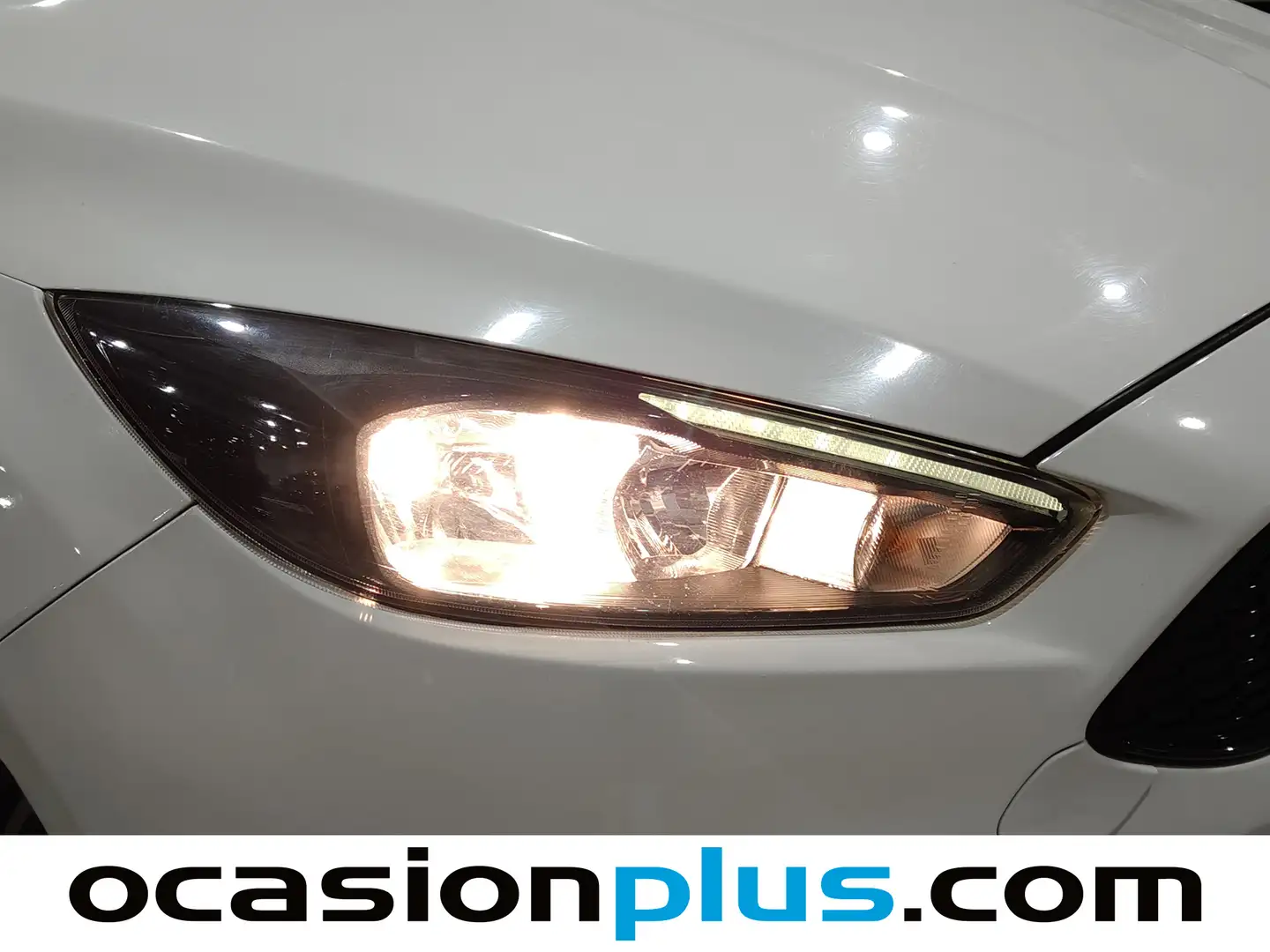 Foto Ford Focus Ford Focus 1.0 Ecoboost ST-Line Black&Red (125 CV)