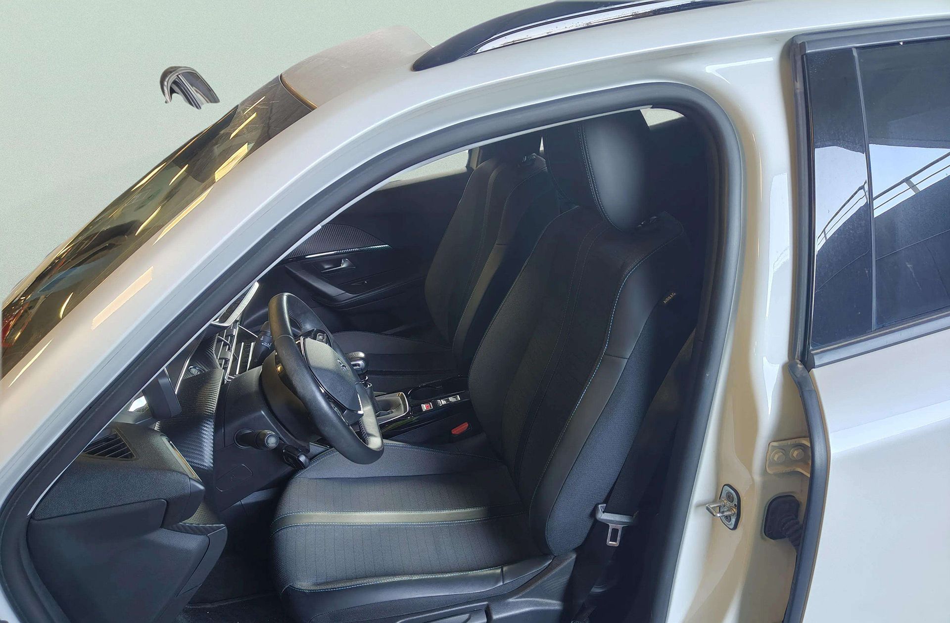 Peugeot 2008 PureTech 130 Allure Pack - foto 10