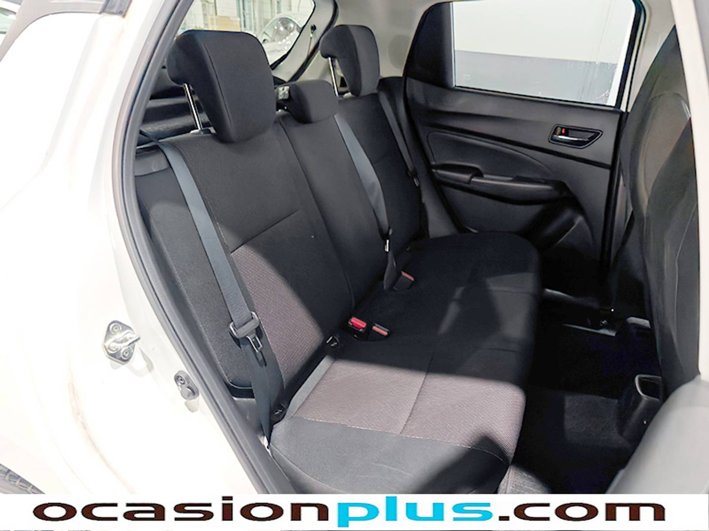 Foto Suzuki Swift Suzuki Swift 1.4T Mild Hybrid Sport (129 CV)