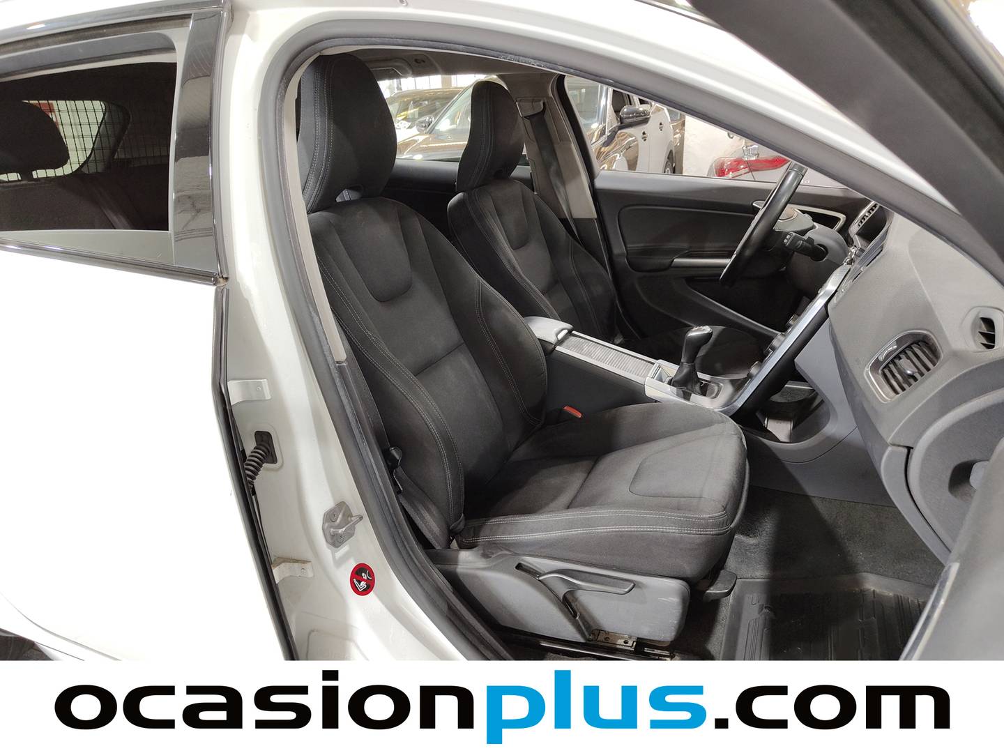 Foto Volvo V60 Cross Country Volvo V60 Cross Country D3 Kinetic (150 CV)