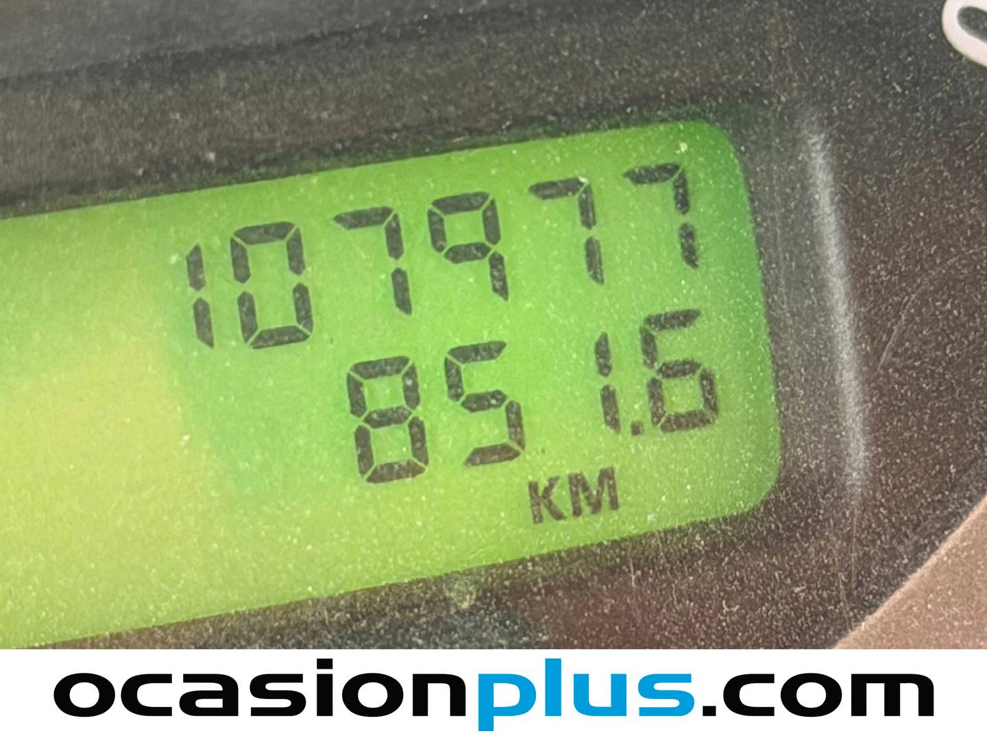 Foto Land Rover Defender Land Rover Defender 2.4 D 110 SW S (122 CV) 4X4