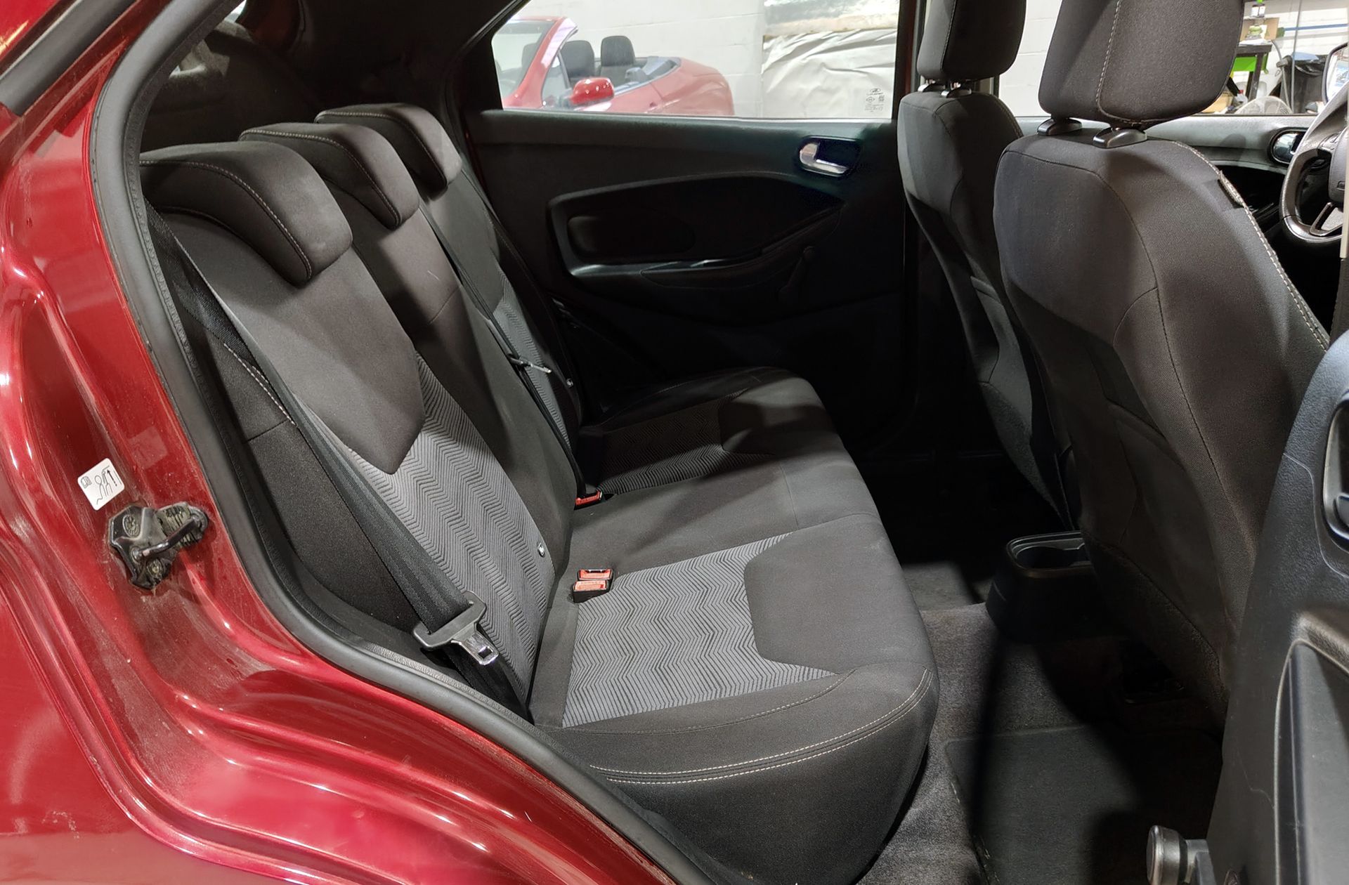 Ford Ka+ 1.2 Ti-VCT Ultimate - foto 13
