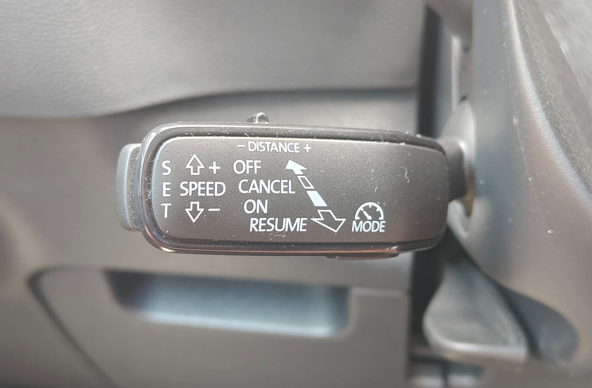 Škoda Karoq 1.6 TDI Ambition - foto 27
