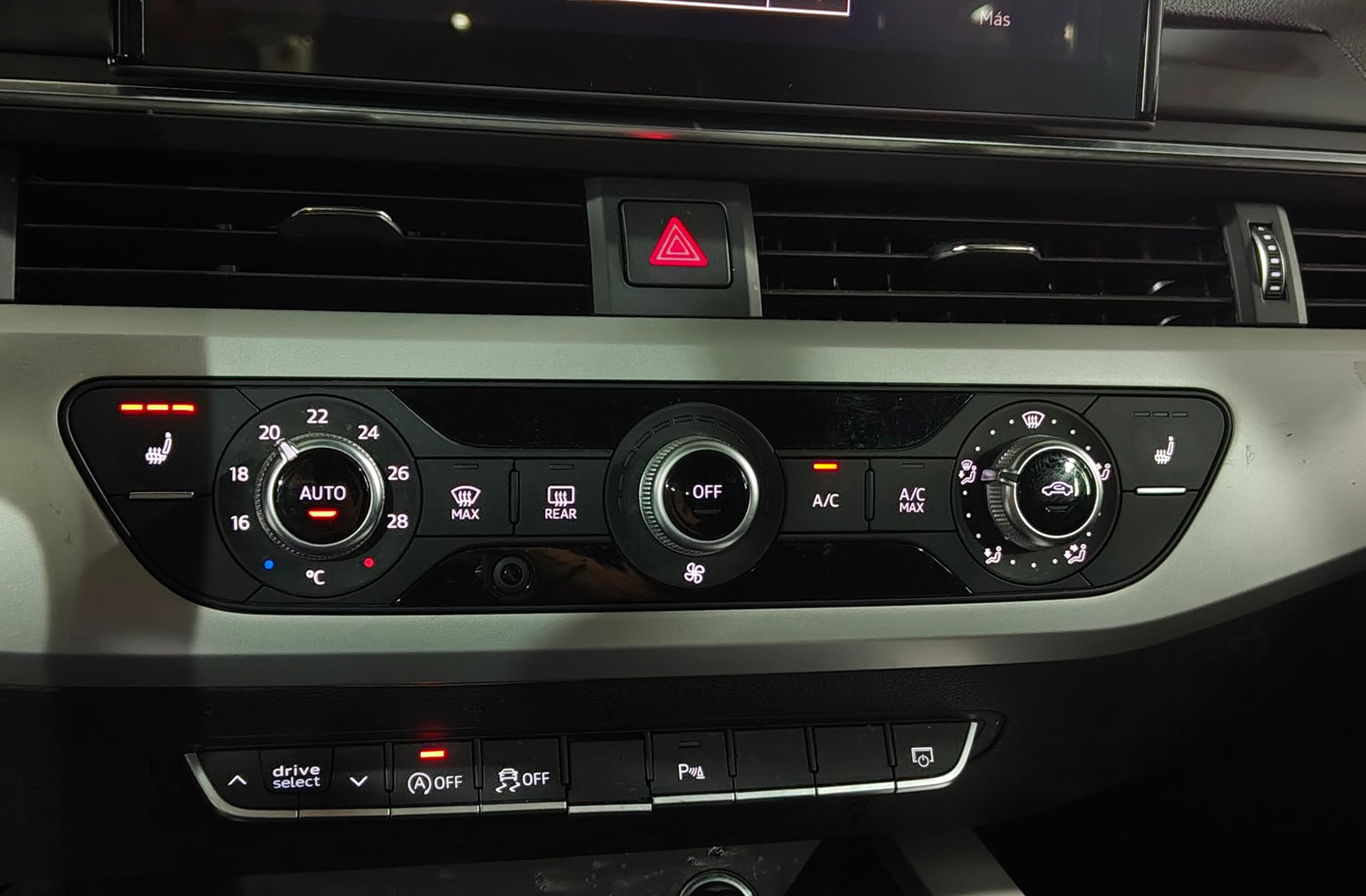 Audi A4 Avant Advanced 35 TFSI S tronic - foto 33