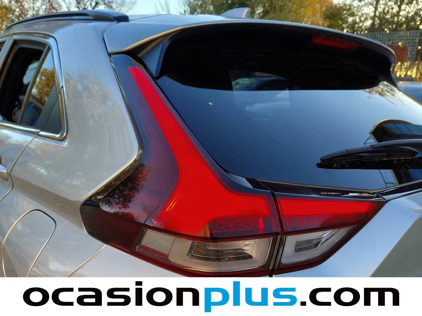 Foto Mitsubishi Eclipse Cross Mitsubishi Eclipse Cross 2.4 PHEV Kaiteki 4WD Auto (188 CV)