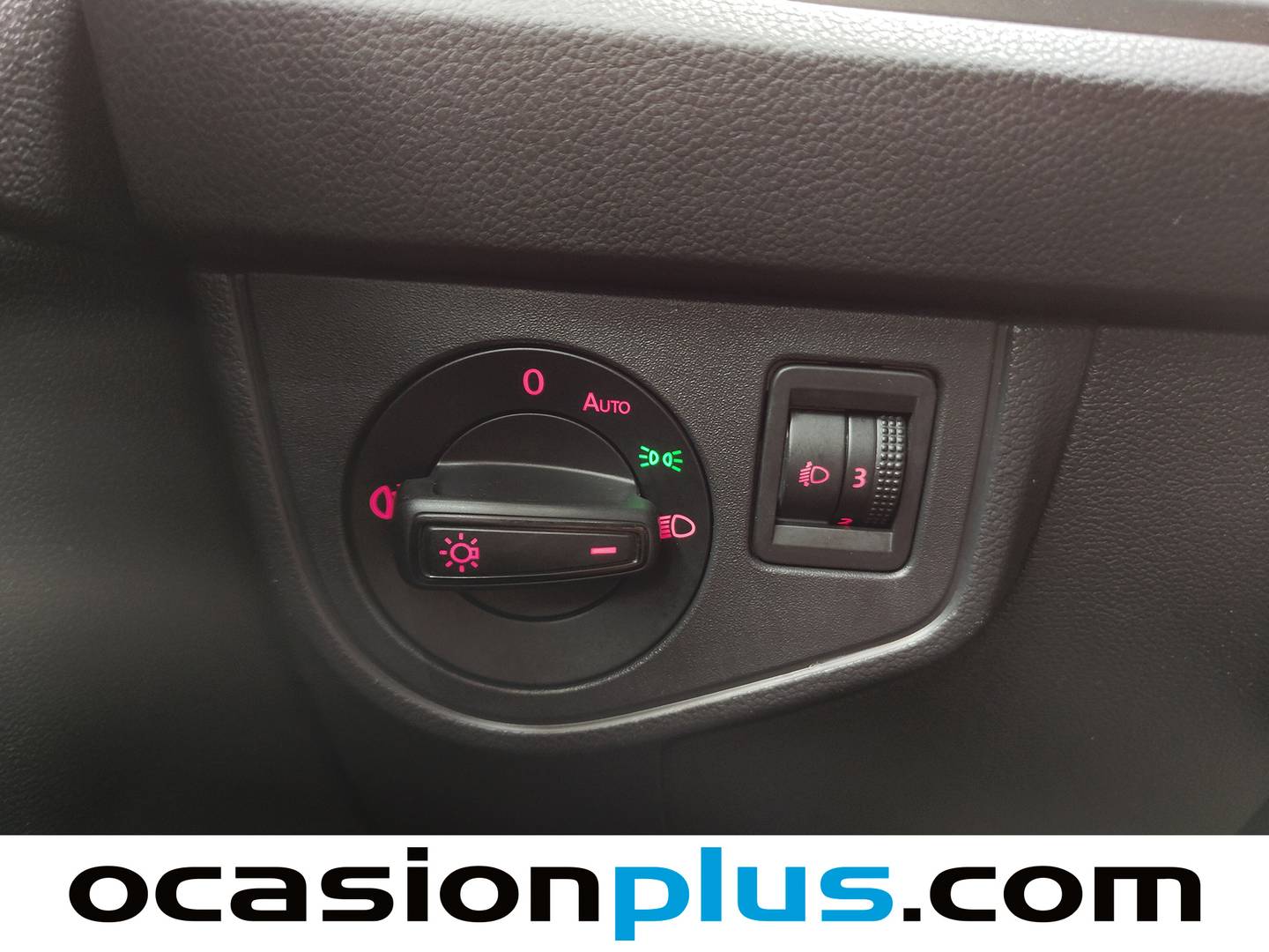 Equipamiento del Volkswagen Polo Volkswagen Polo Advance 1.0 (80 CV)