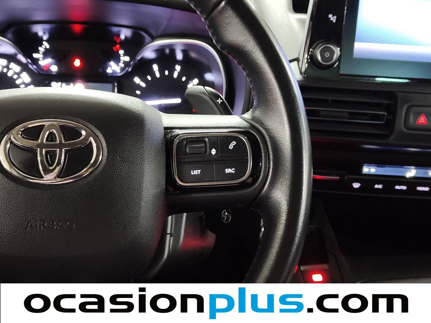 Foto Toyota Proace City Verso Toyota Proace City Verso 1.2 Family Active L1 Auto (131 CV)