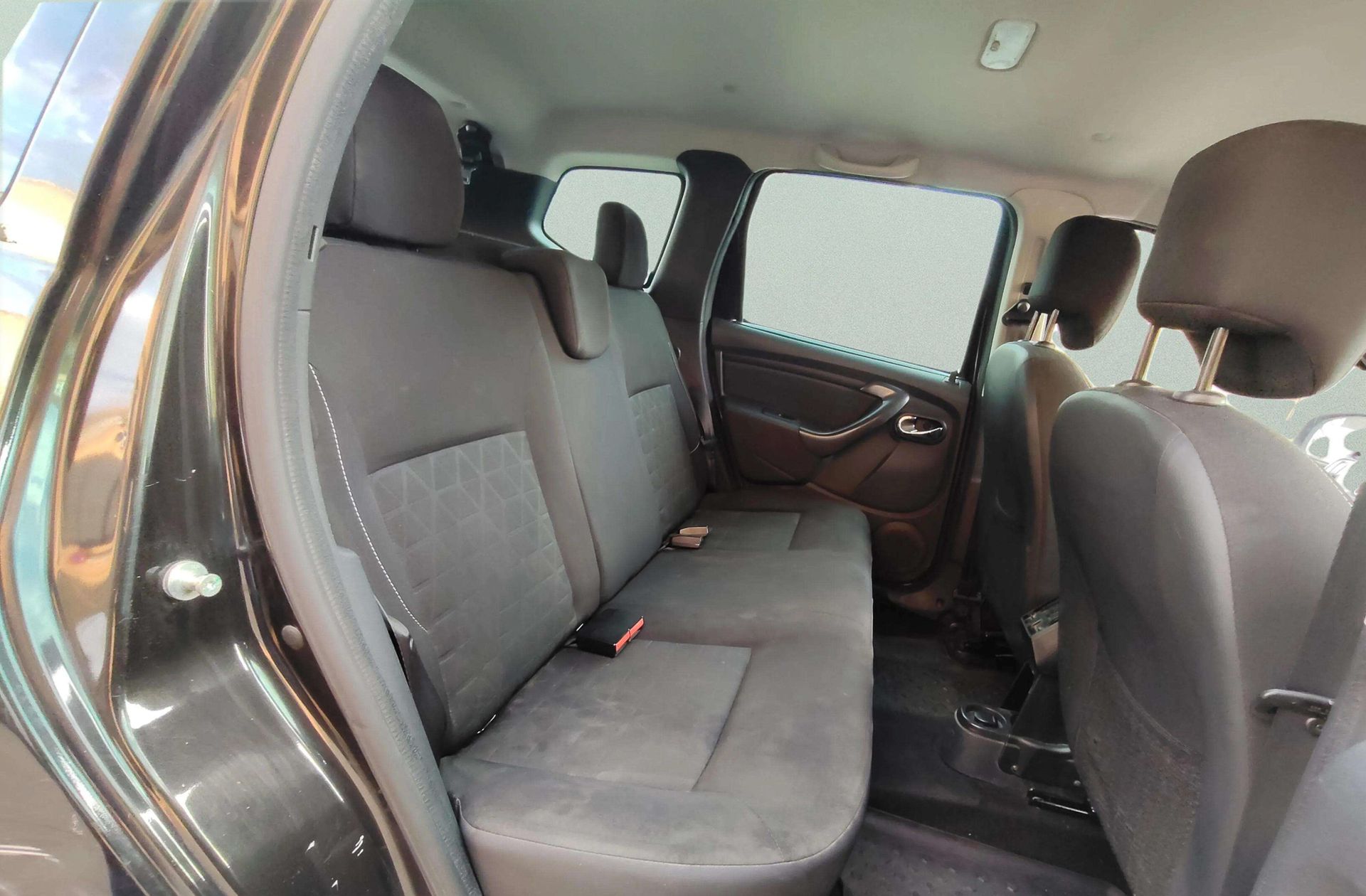 Dacia Duster Laureate TCe 4x2 - foto 15