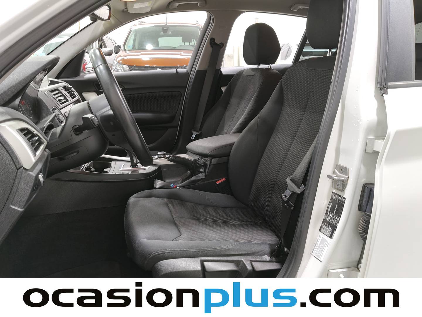 Foto asientos delanteros BMW Serie 1 BMW Serie 1 118d (150 CV)