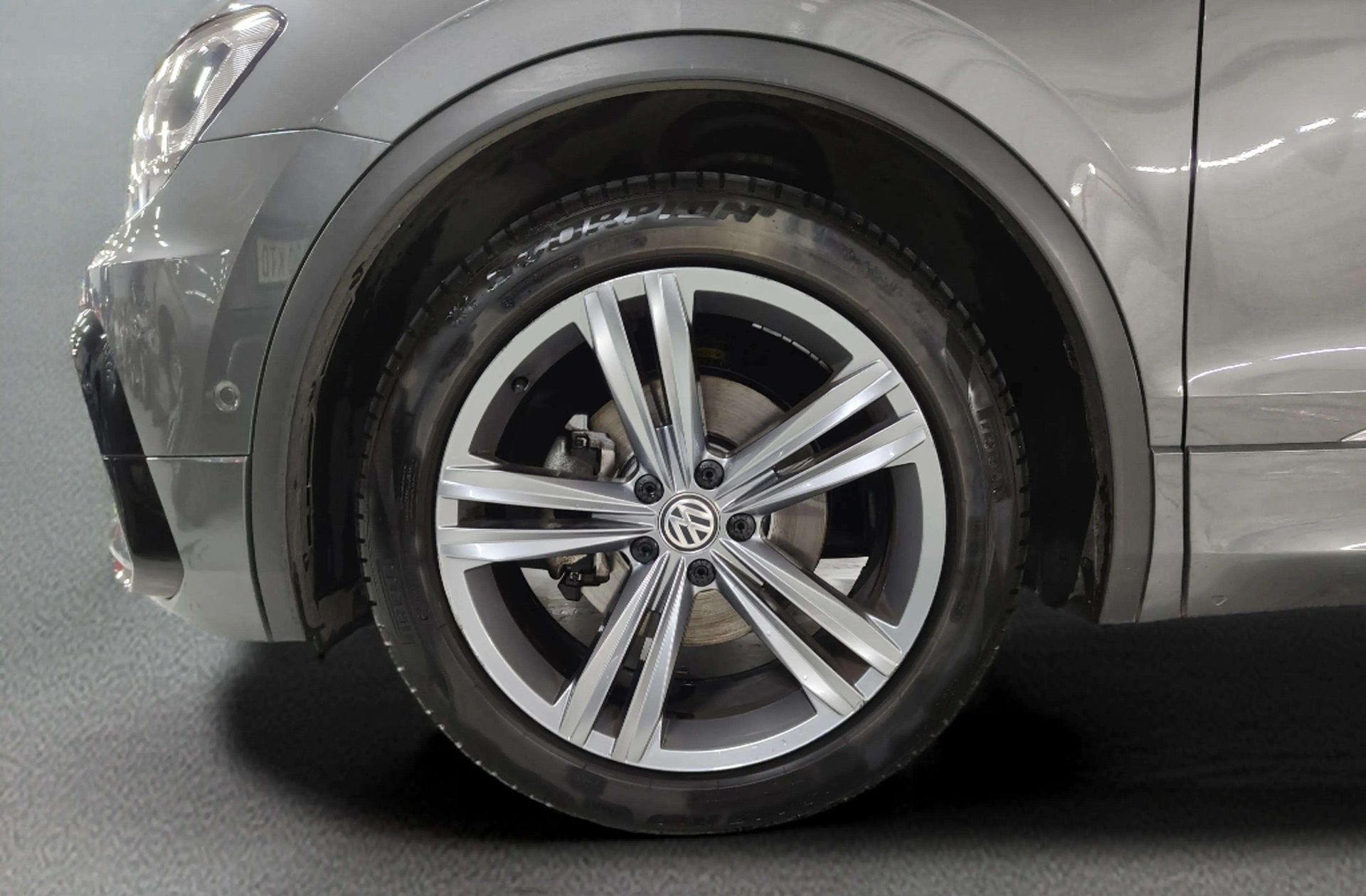 Volkswagen Tiguan Advance 1.5 TSI DSG Pack R-line - foto 42